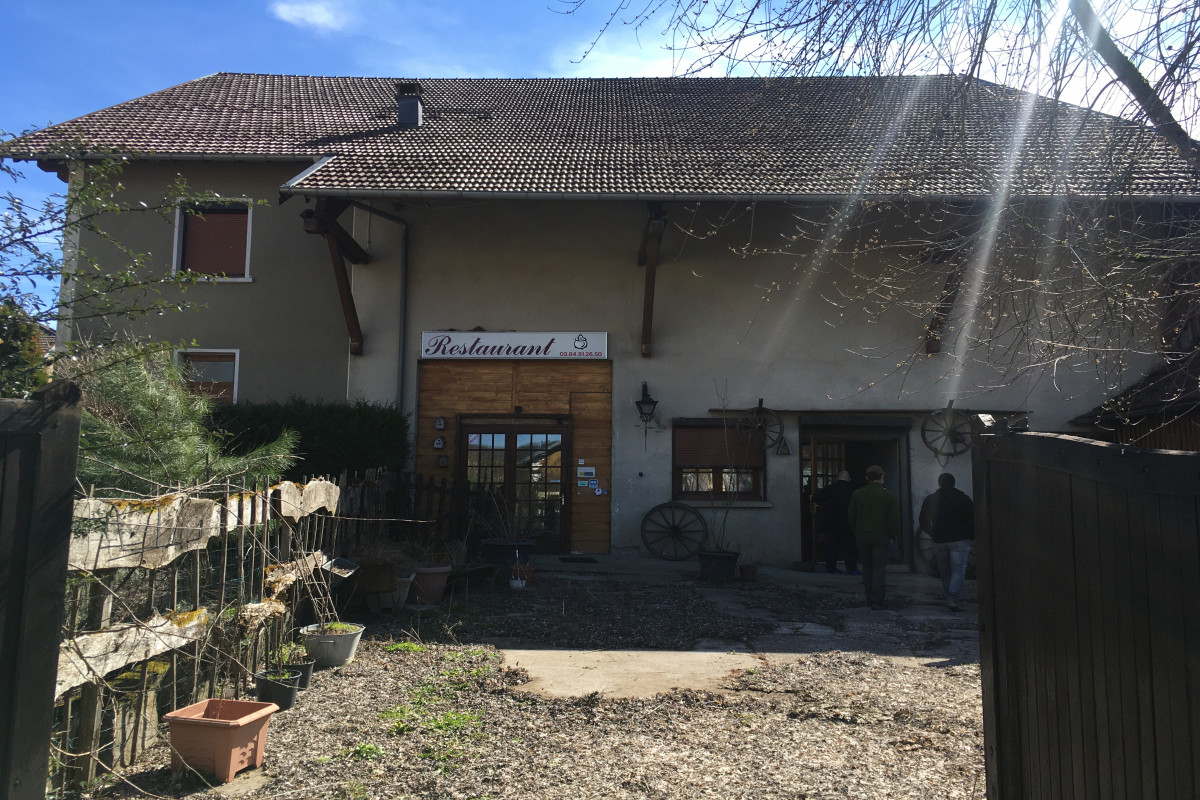 1000 cafés recherche un gérant pour la réouverture du café-restaurant de Crotenay, dans le Jura (700 habitants)