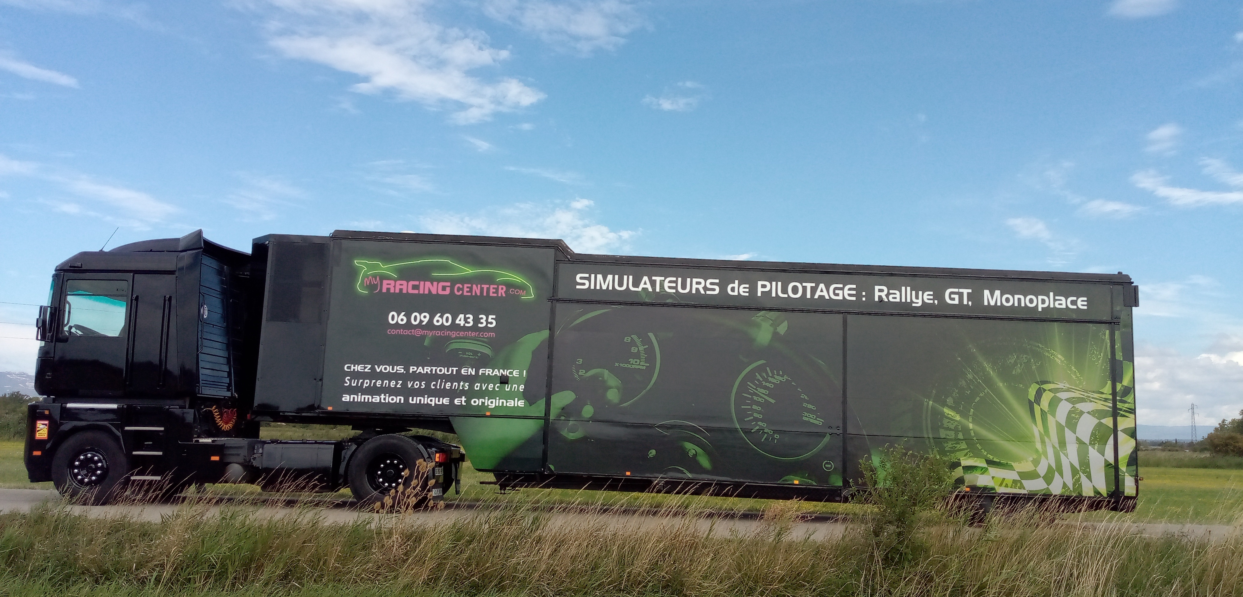 Cause départ à la retraite vend fonds de commerce activités LOISIR :
CENTRE ITINERANT DE SIMULATEURS PILOTAGE AUTOMOBILE.
Activité originale et unique en France. Peut se déplacer sur tout le territoire national.
Car Podium équipé de 6 simulateurs de pilotage automobile + Tracteur routier MAGNUM
Activité à très fort potentiel à développer. Clientèle récurrente depuis plus de 10 ans.
Pas de stock ni de personnel.
Accompagnement à la reprise si nécessaire.
Laisser message avec téléphone et mail.
Je ne réponds pas aux demandes sans coordonnées ni aux démarcheurs professionnels