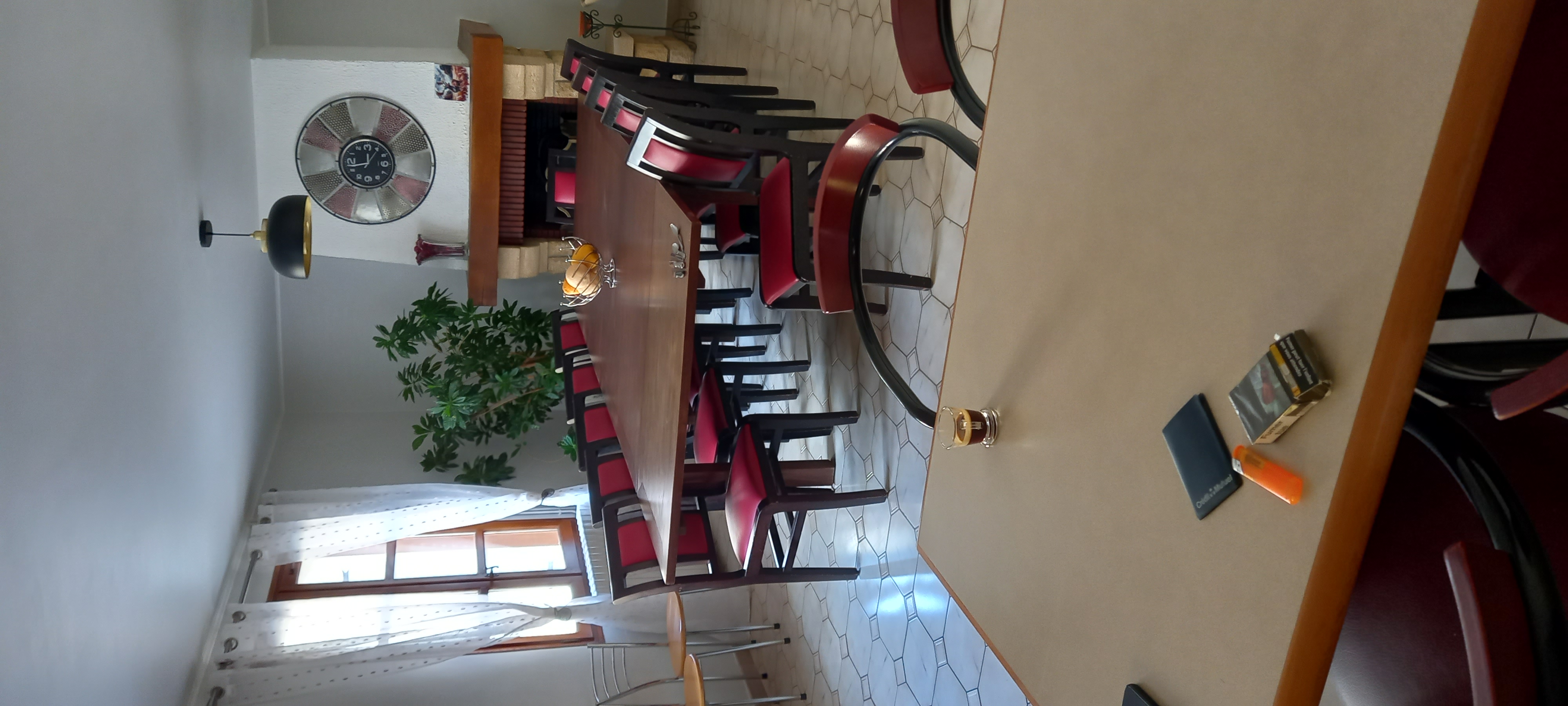 Bar  Restaurant