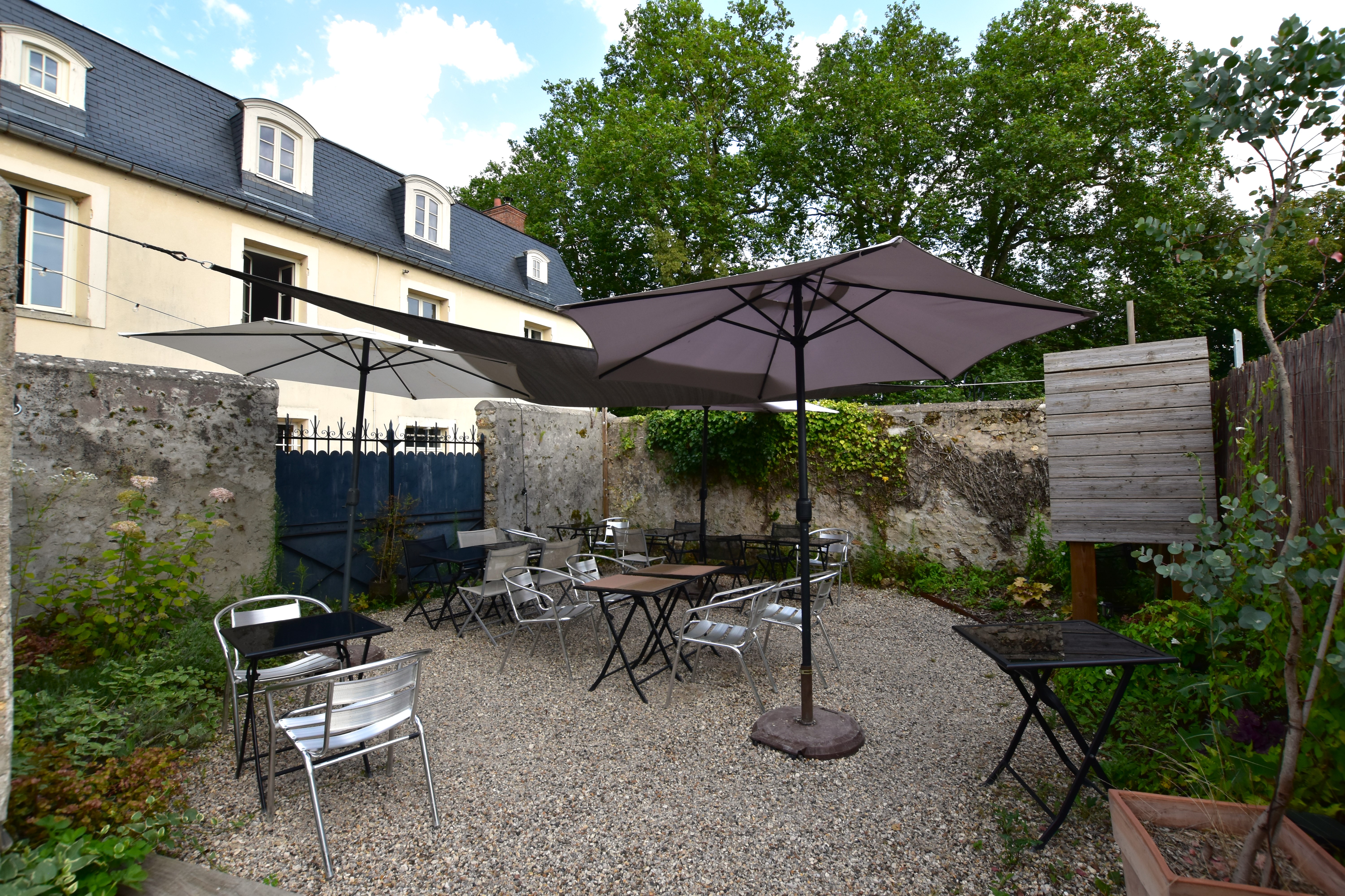 A VENDRE - fond de commerce Restauration à Dampierre-en-Yvelines 78720