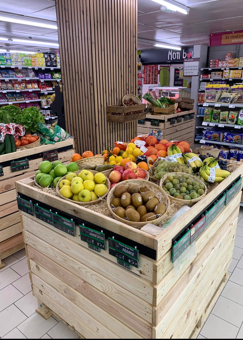 Épicerie sous enseigne Proxi doté d’un rayon boucherie charcuterie artisanale.
Fond de commerce avec matériels et laboratoires de cuisine, charcuterie, et boucherie . 
Affaire idéale couple . 
Tournée de portage de repas (90 clients en moyenne par jour)
Chiffre d’affaire 2025 : 960k€
Possibilité de vendre les murs également .