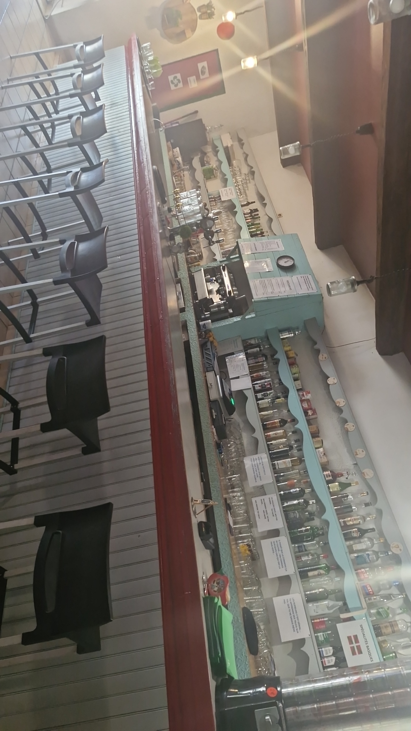 Vous rêvez de gérer votre propre restaurant dans une région magnifique et porteur dans le sud de la France. 
Bar restaurant épicerie et appartement au déçu de 2 chambres et 1 bureau et 1 grand salon et une terrasse ombragée à l’arrière du restaurant en location gérance dans un village dynamique à 3km de lezignan corbieres, 25mn de narbonne et de Carcassonne. Loyer de la location : 1345€. 845 pour le restaurant et 500 pour l’appartement. Pour plus d’information d’appeler : 06 35 49 74 95.
Disponible dès fin novembre