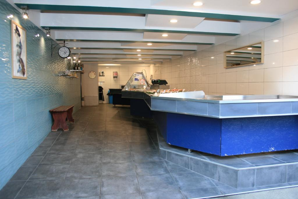 Vends fonds de commerce poissonnerie
Très bonne rentabilité
300 clients semaine
7 semaines de congés annuels
Fermée le dimanche et lundi