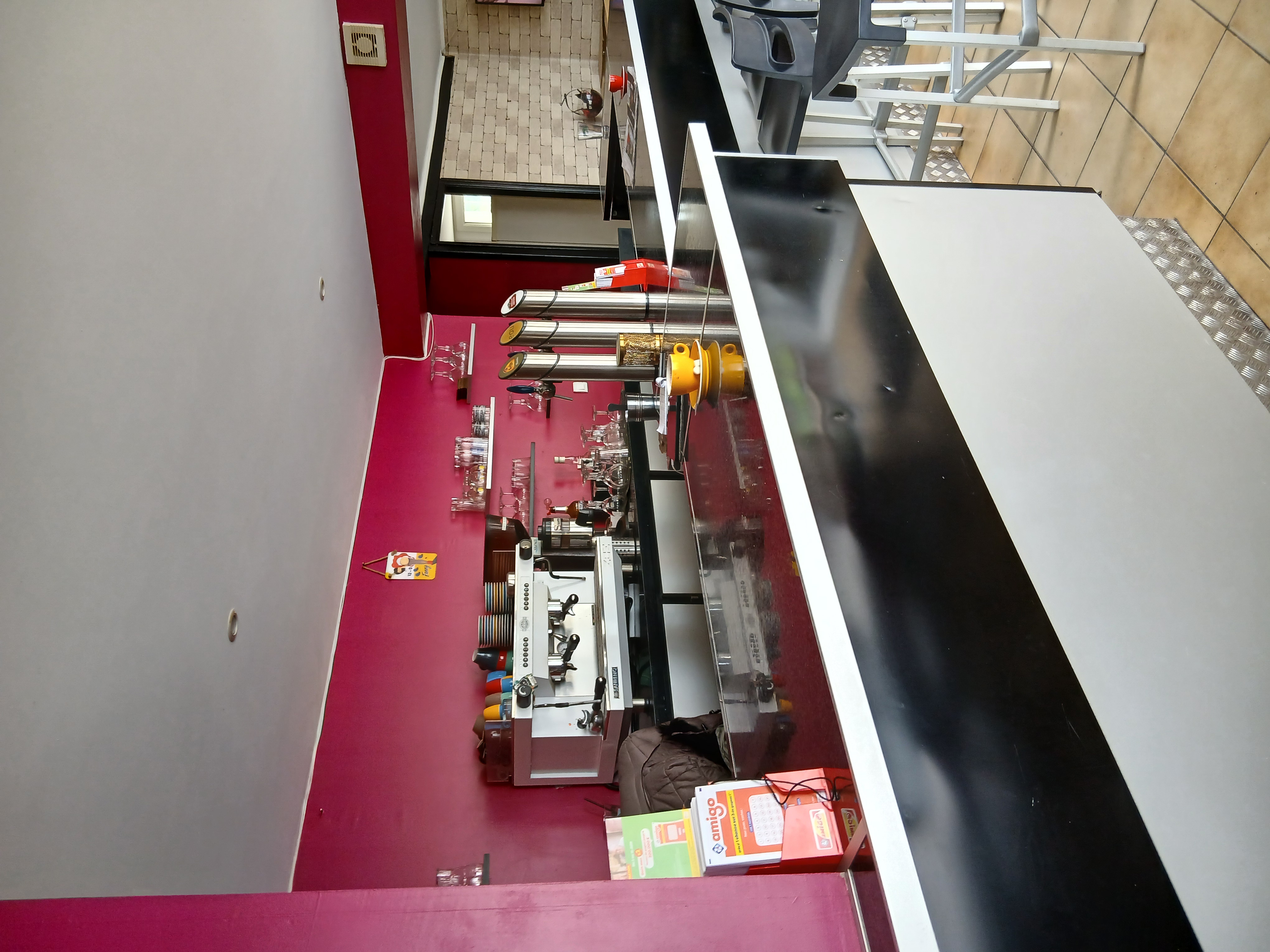 Bar tabac loto amigo relais poste relais colis à développer grand potentiel