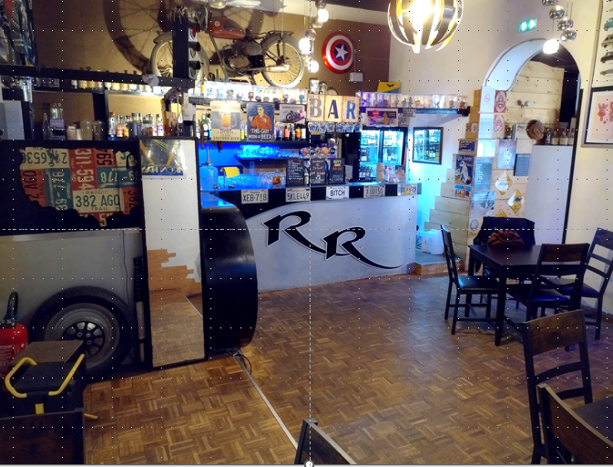 Critères
Surface : 84 m² dont 30 m2 terrasse
État du bien : Bon état
Description : Fonds de commerce 54 m2 + 30 m2 terrasse + devanture du bar sous les arcades - LA GARDE (Var)
URGENT !!
Cause maladie, cède fonds de commerce équipé, licence 3 restauration, en plein cœur du Village médiéval de La Garde. 

Local de 70 places environ, exploité actuellement en bar de nuit dont la fonction principale est bar à bière et à vin avec tapas. Décoration et contexte rock. Animations régulières : Live music, soirées à thème, jeux et initiation aux jeux, etc… Quartier animé et facile d’accès qui attire une clientèle fidèle et variée. 

Possibilités d’organiser d’autres activités durant la journée : 
café ludique, salle de réunion, lieu de rencontres culturelles ou ateliers, salon de thé… ou tout autre concept inédit ! 

Pas de salarié. Idéal pour jeune couple 
Les + : 
✔ Clientèle régulière 
✔ Terrasse intérieure
✔ Loyer attractif : 982 € / mois 
✔ Cadre chaleureux et convivial 
✔ Matériel en place 
Prix de vente 80000 € TTC négociables. Honoraires charge acquéreur 
Aucun document ne sera fourni sans preuve de la solvabilité des futurs acquéreurs.