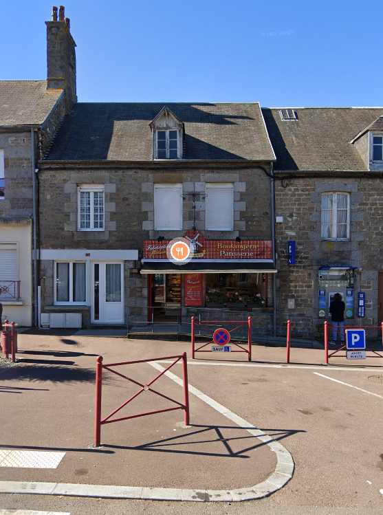 Boulangerie avec logement et terrain de 1000 m², dans un bourg dynamique de 1300 habitants avec beaucoup de passage et de nombreux commerces. 
Chiffre d'Affaire 190000 €