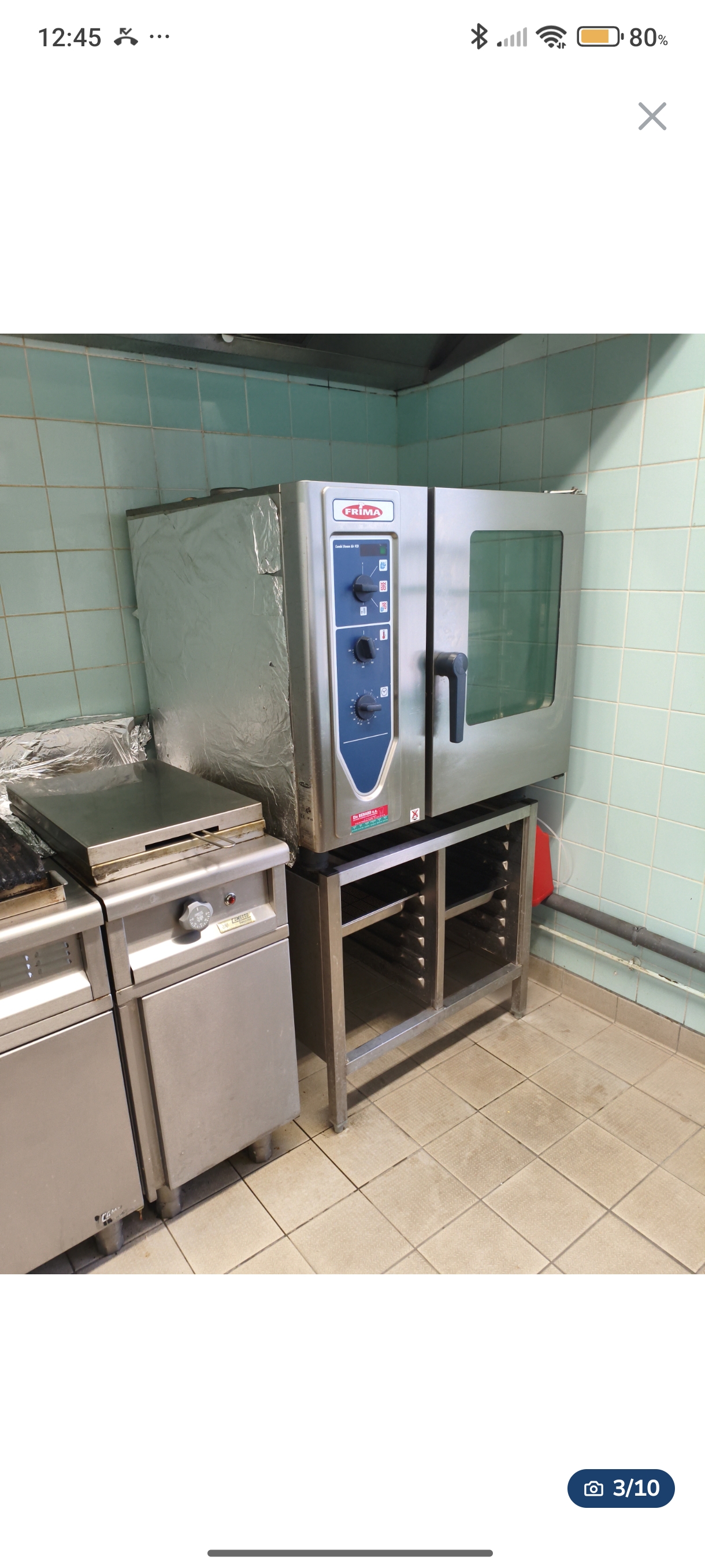 A vendre Fonds de commerce Restaurant  Village de charme
Opportunité à saisir : fonds de commerce de restaurant avec licence IV 

Établissement offrant une belle capacité d'accueil avec 60 couverts en salle et une agréable terrasse de 20 places. 

Actuellement exploité uniquement le midi en semaine et fermé les week-ends, l'établissement bénéficie de 5 semaines de congés annuels, préservant un excellent équilibre vie professionnelle / personnelle.

Loyer 640 euros
Pas d'impôt pendant 5 ans 
Pas de taxe foncière 

Affaire idéale pour un couple souhaitant allier qualité de vie et potentiel professionnel. Belle marge de développement possible avec extension des horaires, privatisations ou événements.