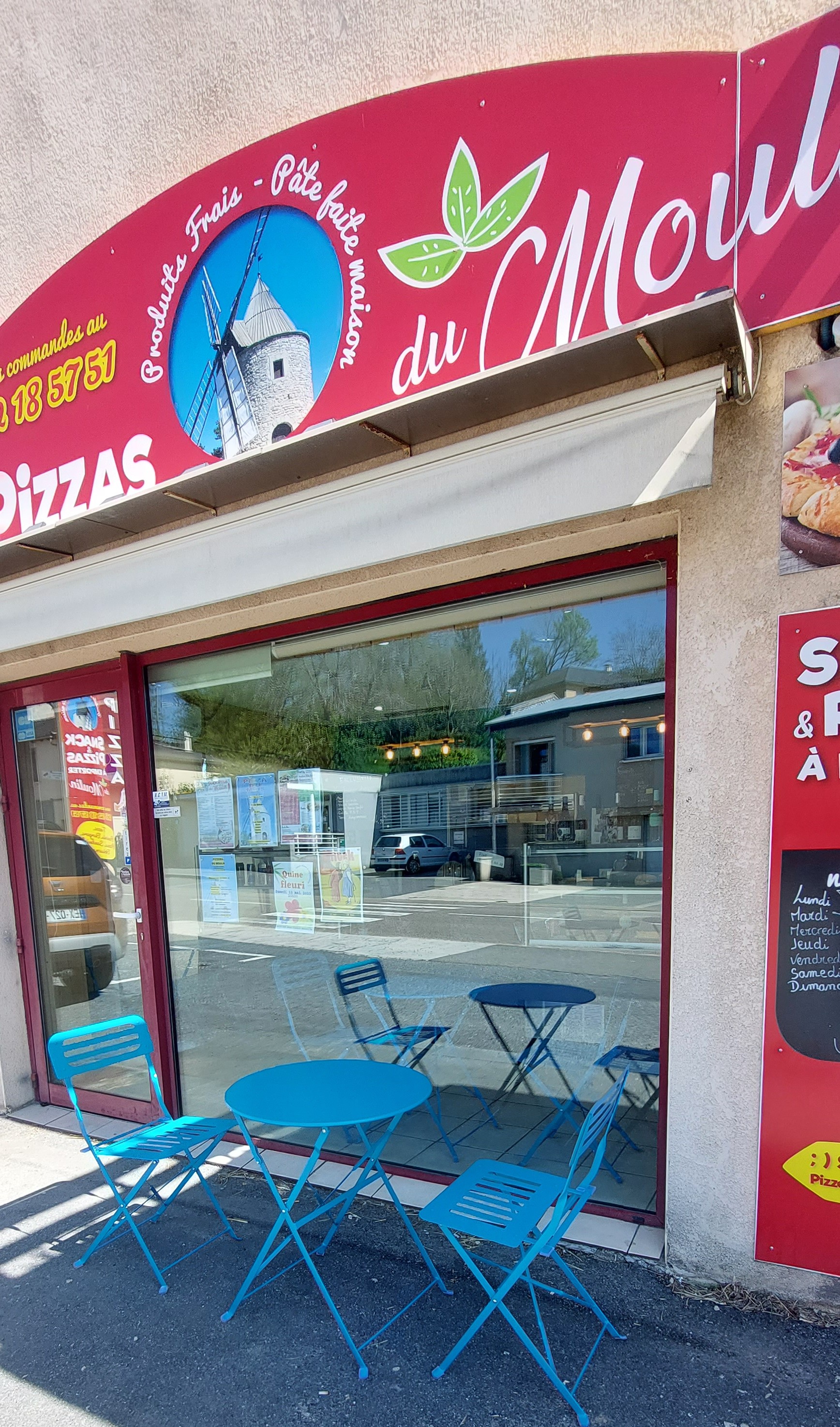 🌈 VENTE de mon fond de commerce pizzeria / snack a emporter
sur la commune 12240 Rieupeyroux AVEYRON  en zone ZRR 🌭🍔🍕🍟

💥Déjà la RETRAITE pour mes 65 ans qui se prépare 🥲

🌺avec un superbe emplacement entre Villefranche de Rouergue et Rodez
♦️ tenue depuis 3 ans et CA toujours en progression
🔥 2021 création de la PIZZERIA
🔥 2022 agrandissement création d'un SNACK
🔥 2023 rajout d'un DISTRIBUTEUR DE PIZZAS en complément devant la pizzeria
vente cause retraite
prix : 112 000 €
curieux et agences s'abstenir
Pas de gérance possible
