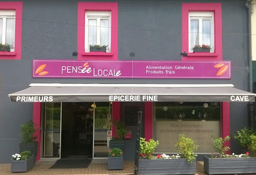 A vendre fond de commerce + mur (en option) dans le MORBIHAN  - GUER ST CYR GUER COETQUIDAN

Situé juste en face de l'académie militaire de ST Cyr Coëtquidan,  (actuellement épicerie fine (caviste, primeur, charcuterie, crèmerie, coffrets cadeaux, point relais, dépôt de pressing, thé/café, salon de thé) - possibilité de développement, affaire qui fonctionne bien.

 changement de destination libre

158m2 - un espace de vente en 2 zones (38m² et 22²) - un bureau (8m²) - un wc (3m²) - zone de stockage ( 38m²) - laboratoire  avec extracteur refait à neuf en 2019 (12m²) - une cave de 37m² Le fond de commerce dispose d'une terrasse de 30m² à l'avant si besoin pour consommer ou pour exposer des produits. 

Fond de commerce : 65000 € 
Loyer 1000€ HT

Le fond de commerce peut être repris pour faire une autre activité : commerce culturel, restaurant, coiffeur, fleuriste, boucherie. La clientèle est très demandeuse de projet que nous n'avons pas encore sur la commune. 

 Les murs peuvent être vendus avec si besoin ( 315m² au total sur 3 niveaux - éléments listés au dessus+ 2 garages + 2 logements en location )-  prix communiqué uniquement lors du premier contact -Pas de copropriété. Pas de frais d'agence.

Agences, courtiers et arnaques sont proscrit. 
Uniquement contact acheteur à vendeur et/ou notaire.