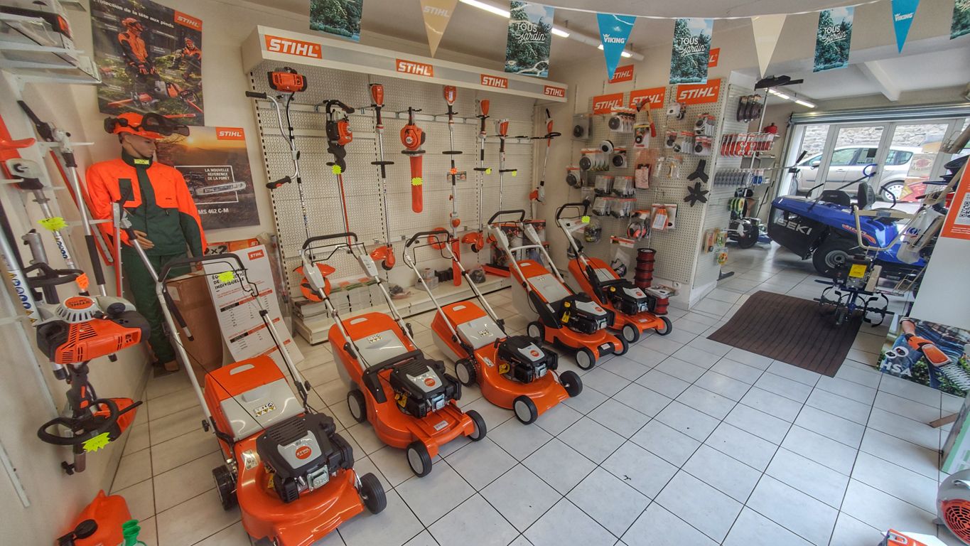 fond de commerc a vendre 
possibileté vente des murs
1 magasin avec logement
dépendances
atelier
2 logements locatif