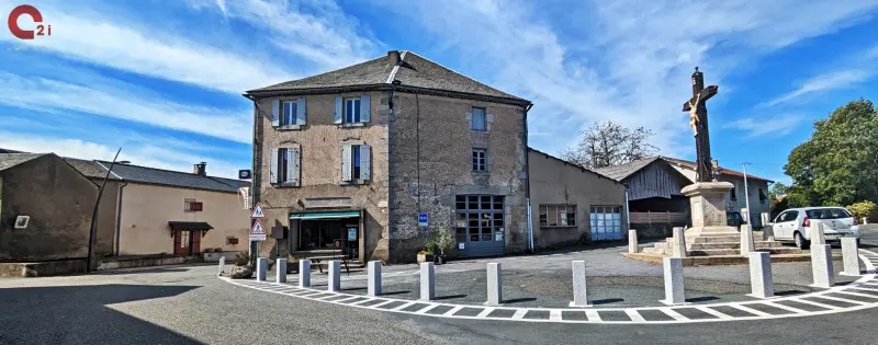 RESTAURANT - HOTEL - BROCANTE Grand potentiel