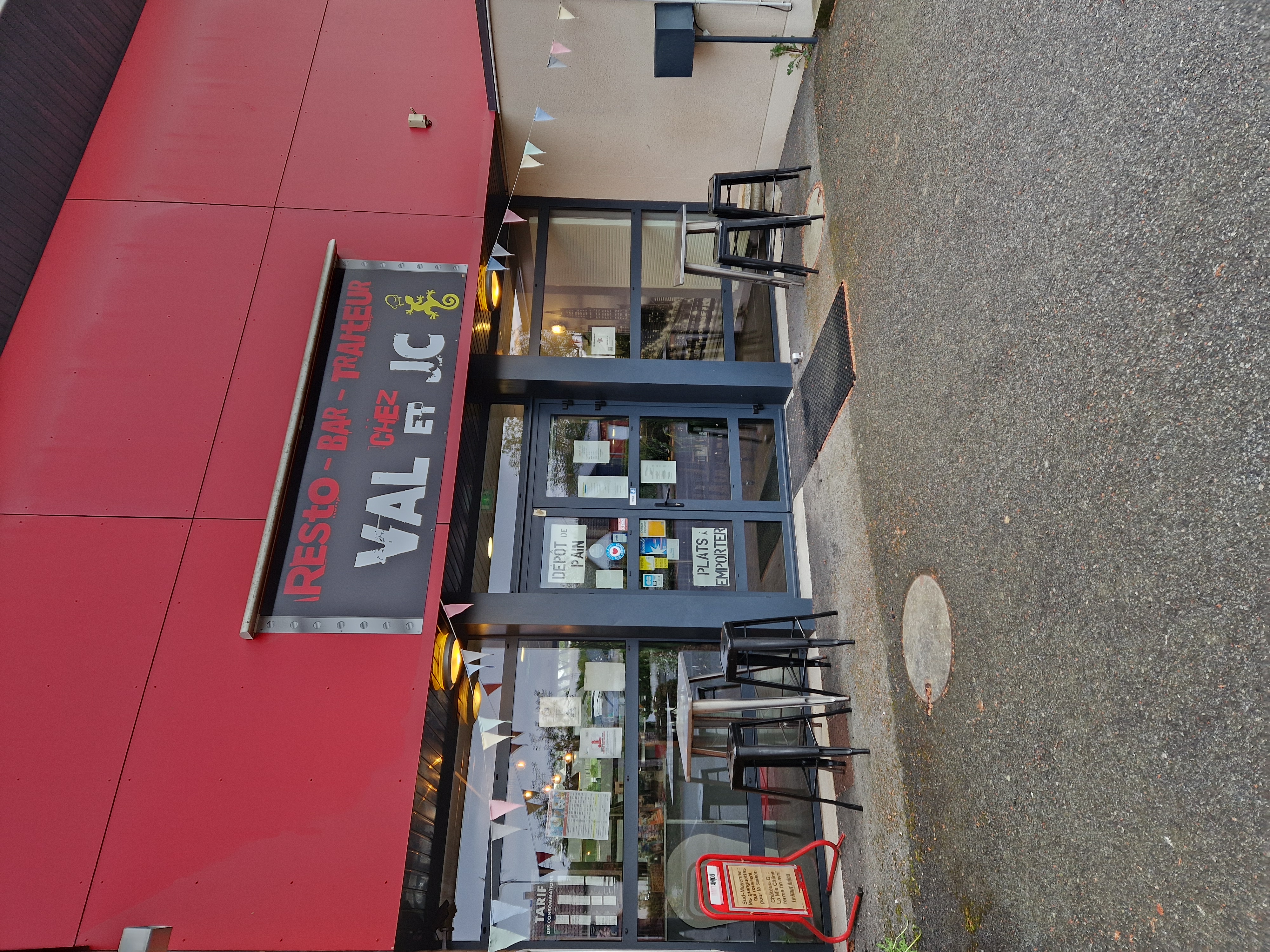 Restaurant  Bar  Traiteur