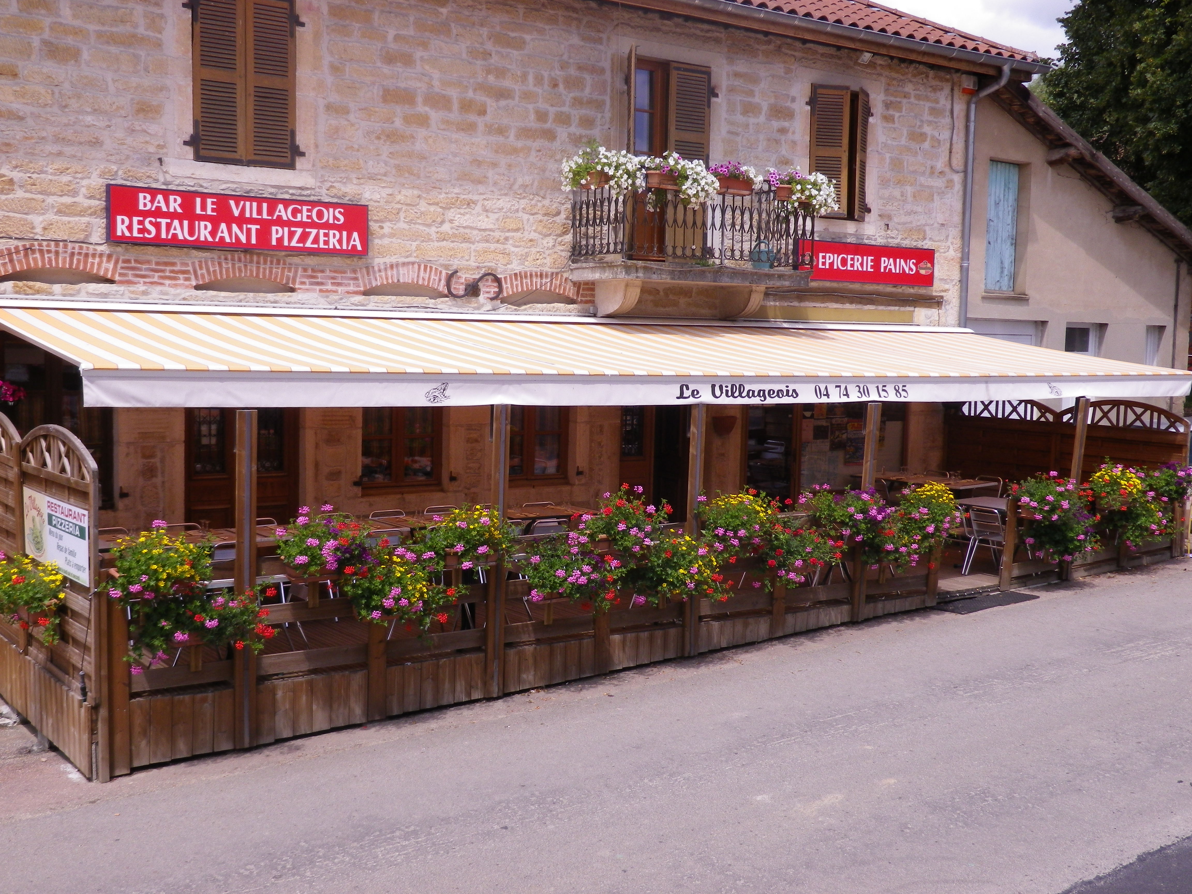Bar, restaurant, pizzeria