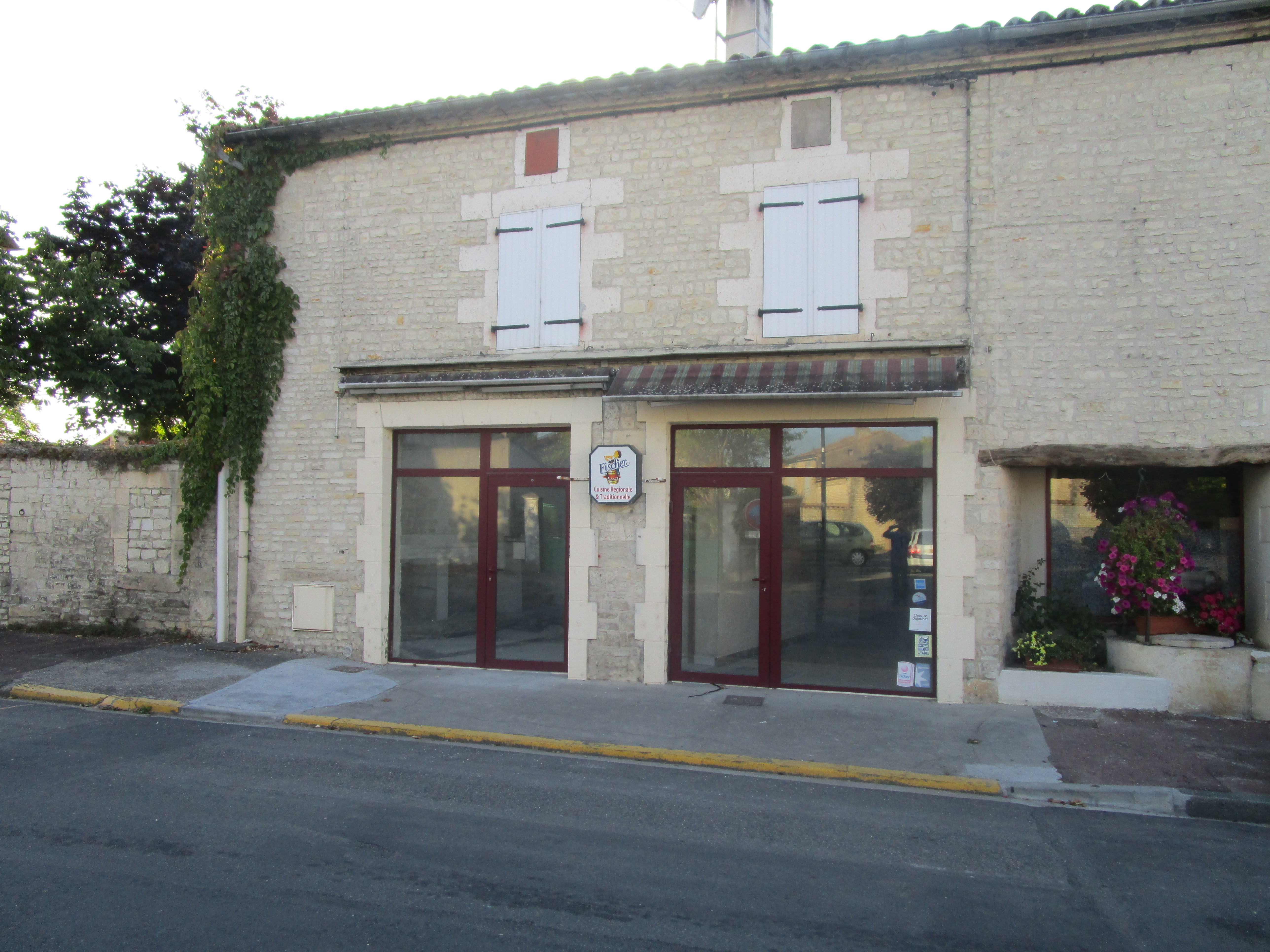 Local Bar Restaurant à louer