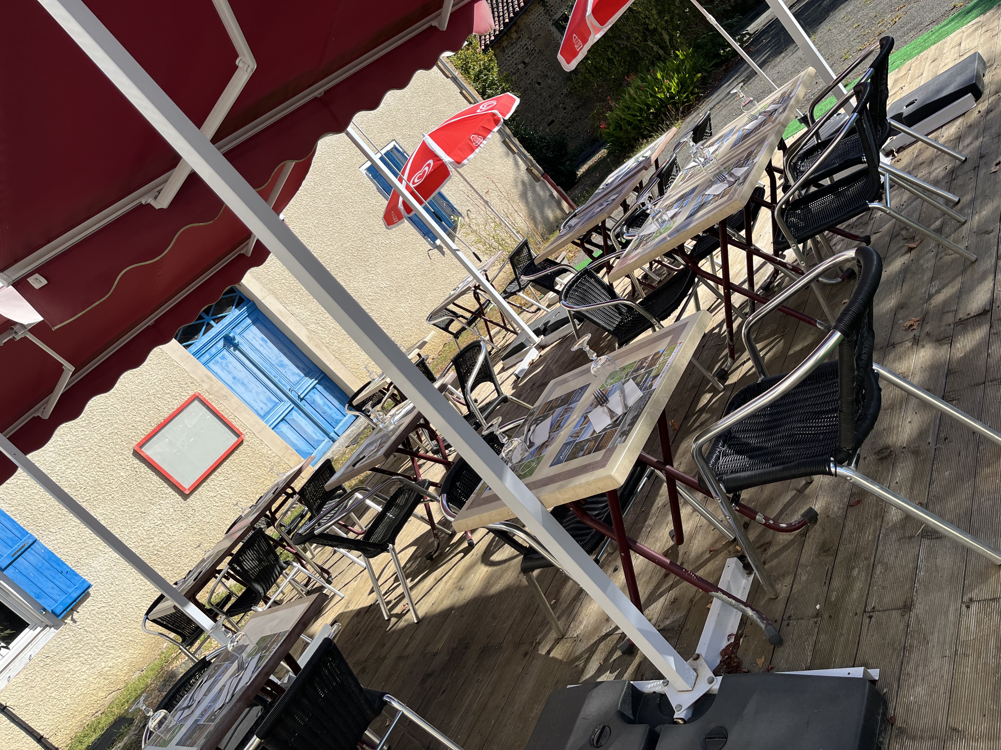 restaurant