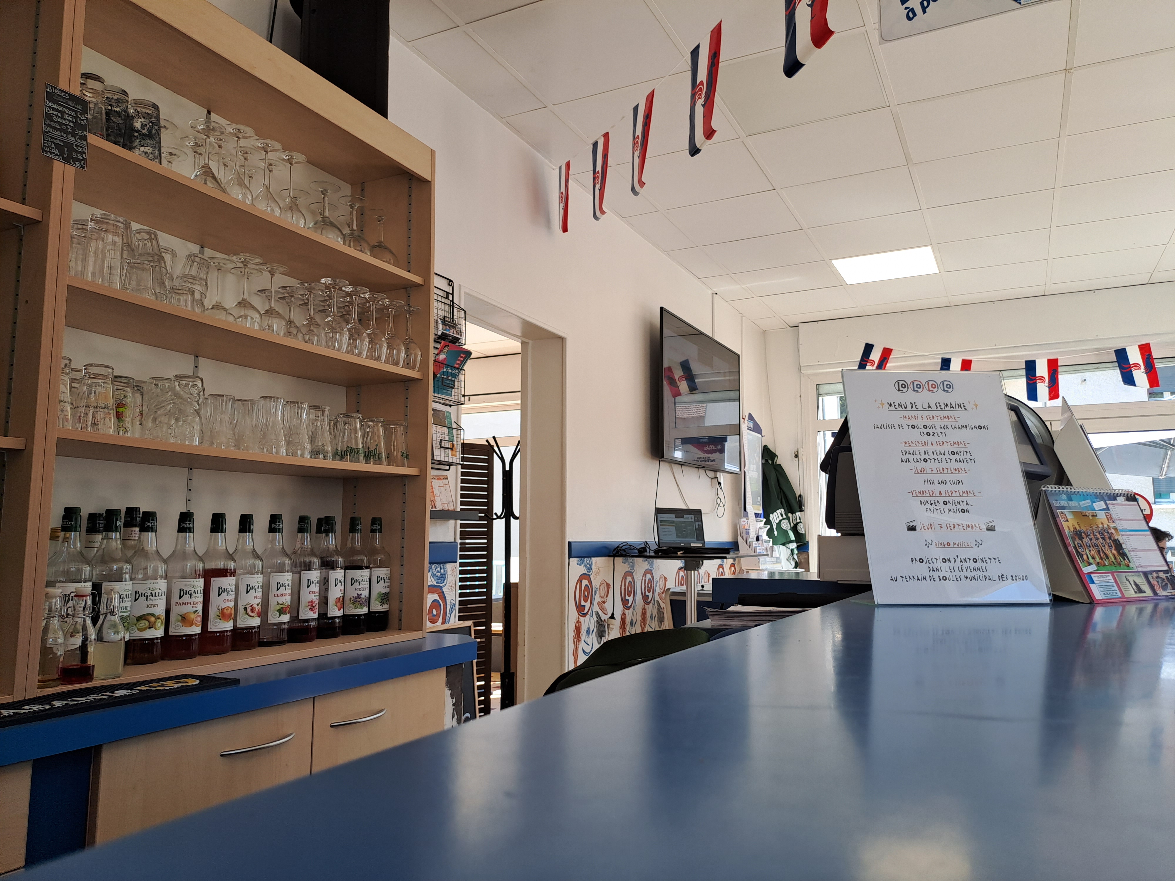 Reprise d'un café restaurant multiservice à Oyeu (38)