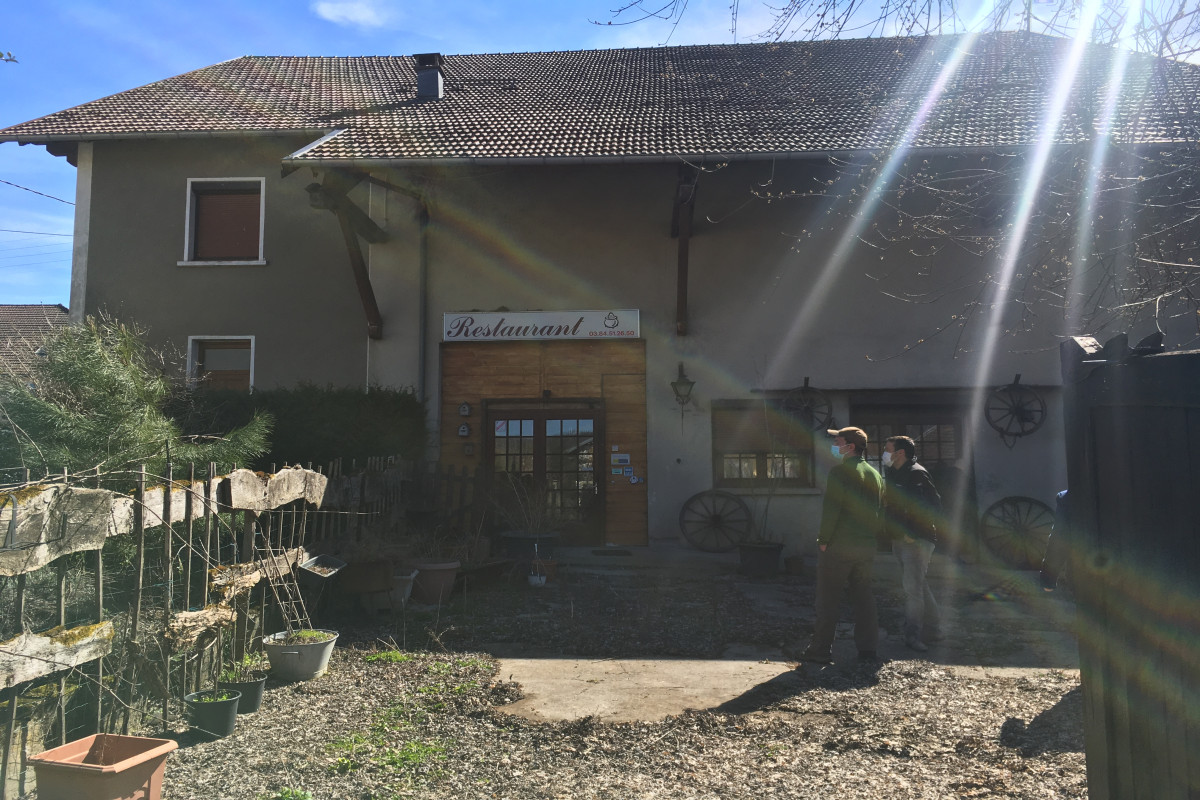 1000 cafés recherche un gérant mandataire pour le café-restaurant de Crotenay (700 habitants, Jura)