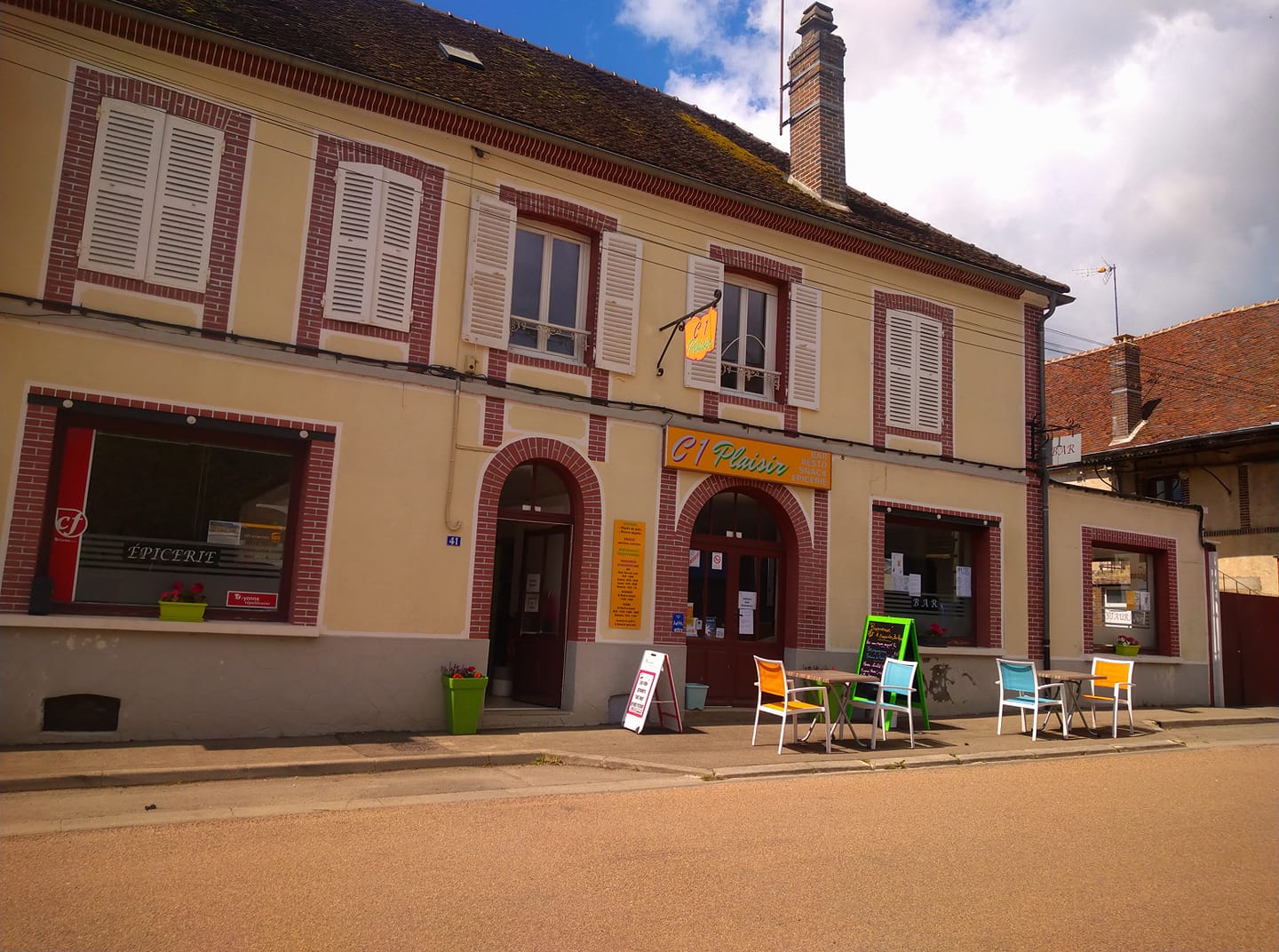 Gérance d'un café multiservice à Bellechaume, Yonne (89)