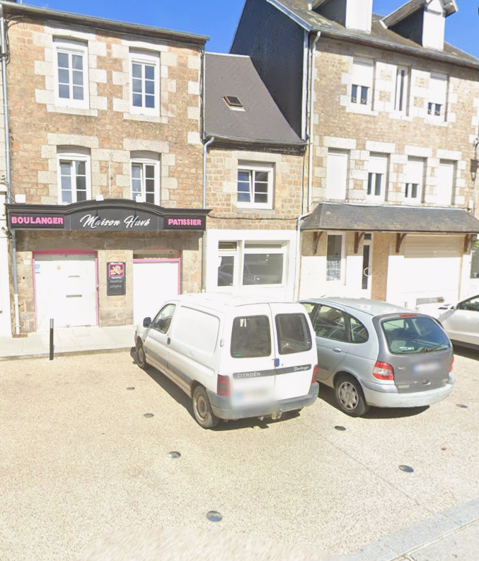 Bail commercial – Boulangerie-Pâtisserie à Saint-Sever (Noues de Sienne, Calvados)

La **commune de Noues de Sienne**, en partenariat avec la **Foncière de Normandie**, propose une **opportunité unique d’installation en boulangerie-pâtisserie**, quasiment clé en main.

👉 **Un projet ambitieux et soutenu par la collectivité :**

* Un local entièrement réhabilité en cœur de bourg, sur un emplacement central et très passant (axe Vire – Villedieu, route de la mer).
* La collectivité investit dans du **matériel neuf et moderne** :

* Four à soles avec hotte extracteur et élévateur intégré
* Grille inox 600x800
* Pétrin à spirale
* Diviseuse
* Armoire de fermentation (pousse lente à bacs + fermentation contrôlée)
linéaire de vente 
*Montant du loyer 1300 € 
*Un apport est nécessaire pour l'achant du petit matériel 
*Possibilité de subvention et pret a taux zéro 
*accompagnement guichet unique 

👉 **Un territoire attractif et porteur :**

* Commune de **5 000 habitants**, historiquement dotée de deux boulangeries.
* Étude de marché réalisée par la CMA confirmant le potentiel.
* Bourg dynamique et en pleine croissance commerciale : label **“Village de caractère”**, aménagements récents des abords de l’abbatiale et du centre-bourg, forte vitalité grâce à une association de commerçants.
* **Difficulté de trouver des locaux commerciaux disponibles, signe d’un marché dynamique.
* Mise en valeur du territoire à travers la web-série **“Bien à Saint-Sever”**.

👉 **Un accompagnement sur mesure :**

* Suivi et appui par **Mme Sandrine Nonclercq**, manager de commerce de l’intercommunalité Vire au Noireau.
* Étude et mobilisation des aides financières possibles (prêt d’honneur, subventions de la Région Normandie, ).
👉 Seules les candidatures avec CV seront prises en compte

👉 **Un potentiel économique solide :**

* **Chiffre d’affaires estimé et déjà réalisé : 250 000 €**à 280.000 € 

🌿 Entre **terre, mer et forêt**, Saint-Sever offre un cadre de vie exceptionnel, idéal pour un projet de vie et d’entreprise.

📩 **Vous souhaitez relever ce défi et rejoindre une aventure humaine et entrepreneuriale ? Contactez-nous pour étudier ensemble votre installation.**
👉 IMMERSION VIRTUEL DE LA COMMUNE:

Bien vivre à Noues de Sienne
https://www.facebook.com/share/v/16xjrUcbPn/

Vidéo des awards du commerce de proximité
https://www.facebook.com/share/v/1CptzaoBBx/

Olympiades
https://www.facebook.com/share/v/1B3H9mEx39/
*Information: la boulangerie est en cours de travaux , les photos sont avant et apres une projection . *