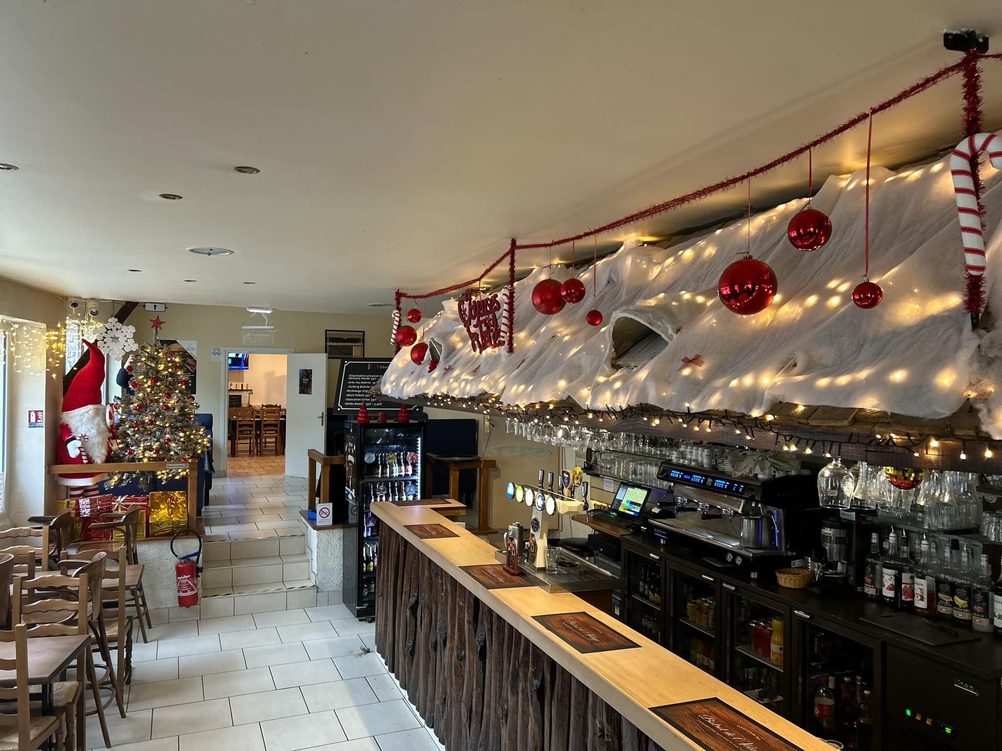 Bar- hotel - restaurant