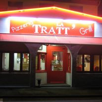 Vend fond de commerce pizzeria grill,
affaire annuelle ouvert le midi lundi mardi jeudi vendredi samedi et le soir vendredi samedi et dimanche.
Prix de vente 180 000 euros net vendeur,
possibilité achat des murs
Eric Le Marchand
06 63 45 66 29