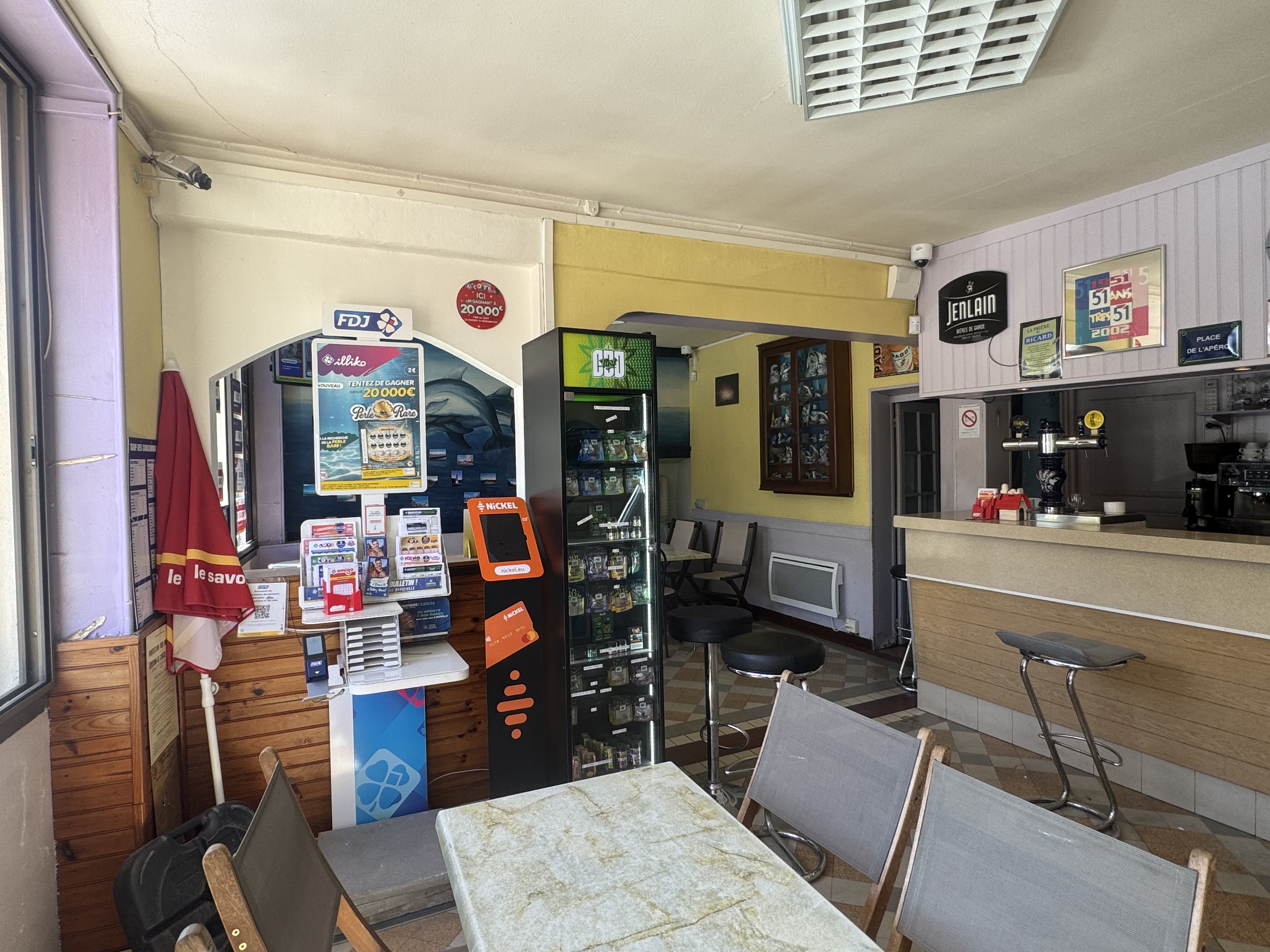 ☕ FONDS DE COMMERCE CAFÉ • BAR • TABAC • PRESSE
📍 LUZANCY (77138) – Proche La Ferté-sous-Jouarre

💥 NOUVEAU PRIX : 170 000 € FAI

Vous souhaitez reprendre un commerce existant et développer votre propre activité ?
👉 Cette opportunité mérite votre attention !

Idéalement situé, ce fonds de commerce bénéficie d’un bon passage et offre un beau potentiel de développement.

🔑 Loyer : seulement 700 €/mois
📄 Bail commercial 3/6/9 en cours, signé il y a environ 3 ans.

🏪 Le local comprend :
☕ Une salle de café accueillante d’environ 40 m²
🍽️ Deux pièces à l’arrière d’environ 30 m², pouvant servir de cuisine, réserve ou espace de préparation
🍺 Une cave en sous-sol pour le stockage
🌞 Une agréable terrasse pouvant accueillir environ 20 à 30 personnes

⭐ LES ATOUTS :
✅ Café – Bar – Tabac – Presse
✅ Loyer attractif
✅ Terrasse
✅ Bon emplacement
✅ Proximité des transports et axes principaux
✅ Potentiel de développement
✅ Idéal pour un couple ou un entrepreneur
✅ Opportunité rare sur le secteur

📞 Une question ou envie de visiter ? Contactez-moi :
Filomena ALVES – ADVICIM
📱 07 78 80 72 17
✉️ filomena.alves@advicim.com
