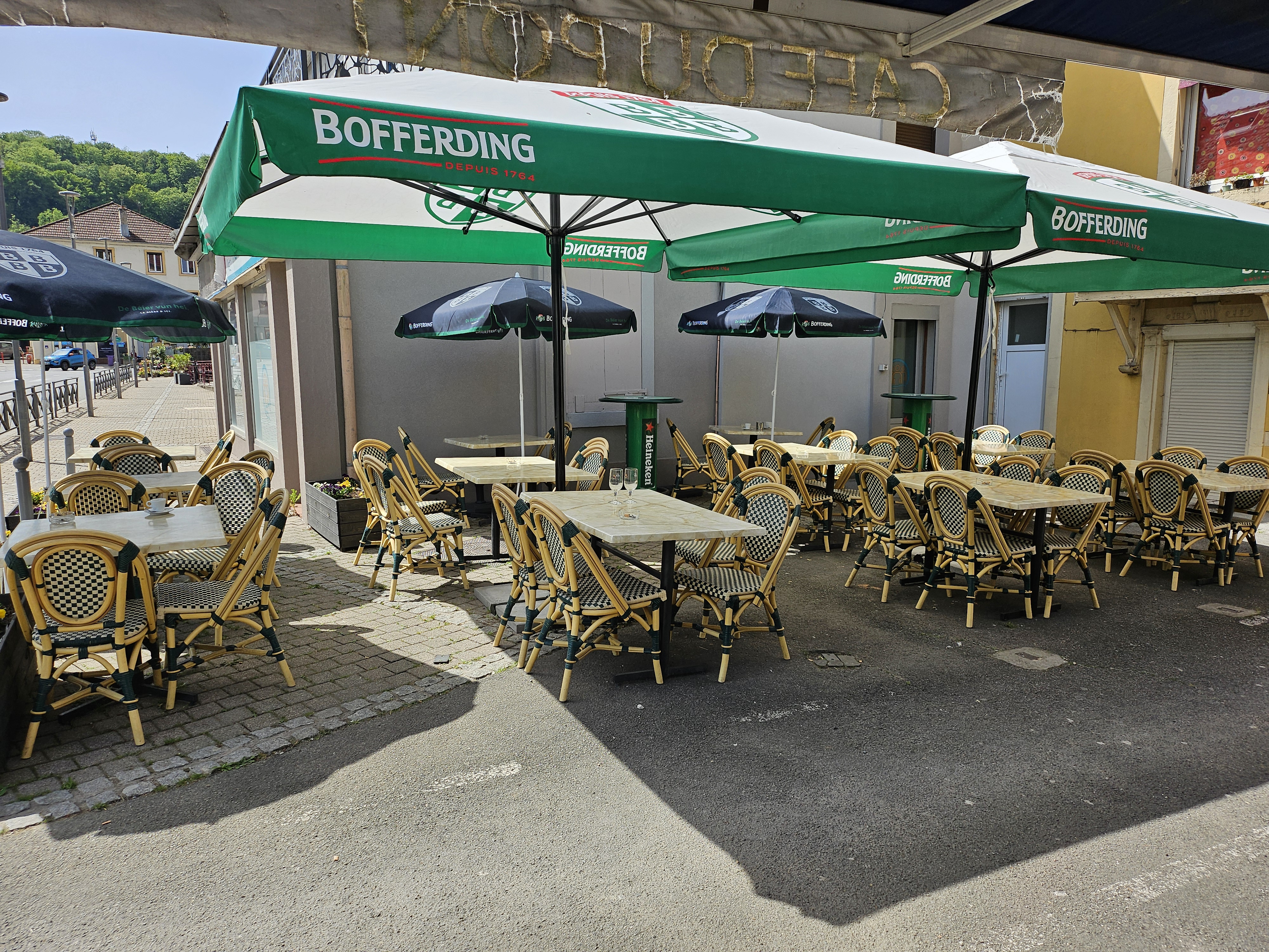 bar brasserie
