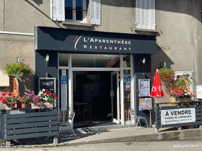 RESTAURANT dans village, près du lac du Sautet, sur la route Napoléon entre Gap et Grenoble