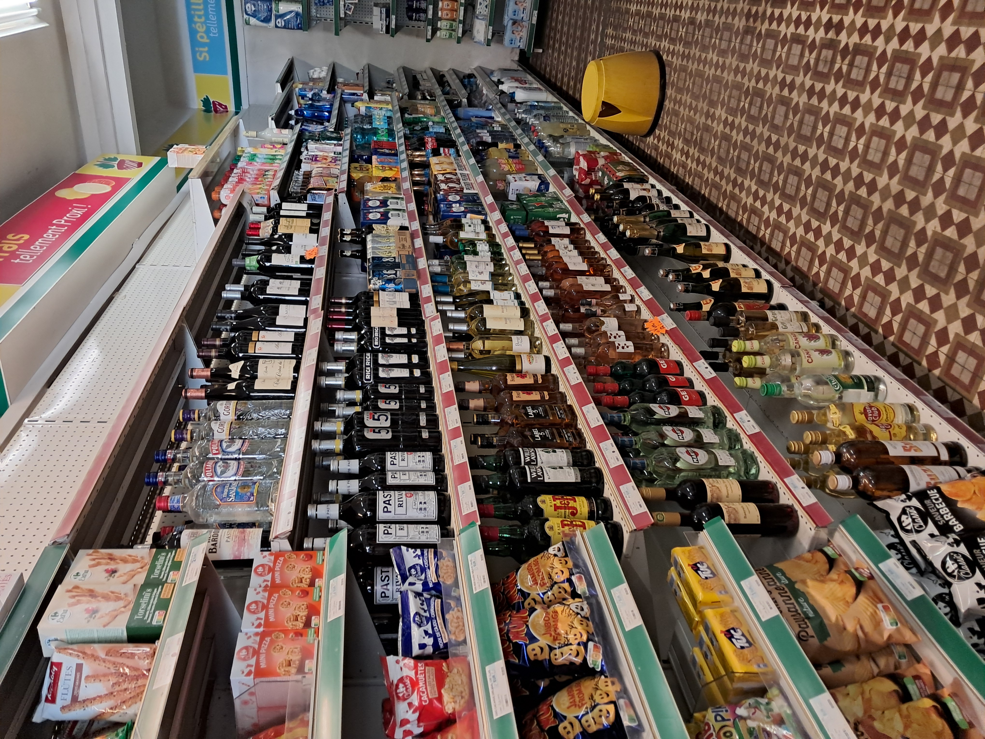Location gerance d une alimentation proxi 60m2 avec reserve de 10m2 dans le cœur des Alpes de haute provence repris depuis 12 an j'arrête pour retraite et rapprochements   familiale le village à 3 bar 2 pizzeria un epad une boulangerie