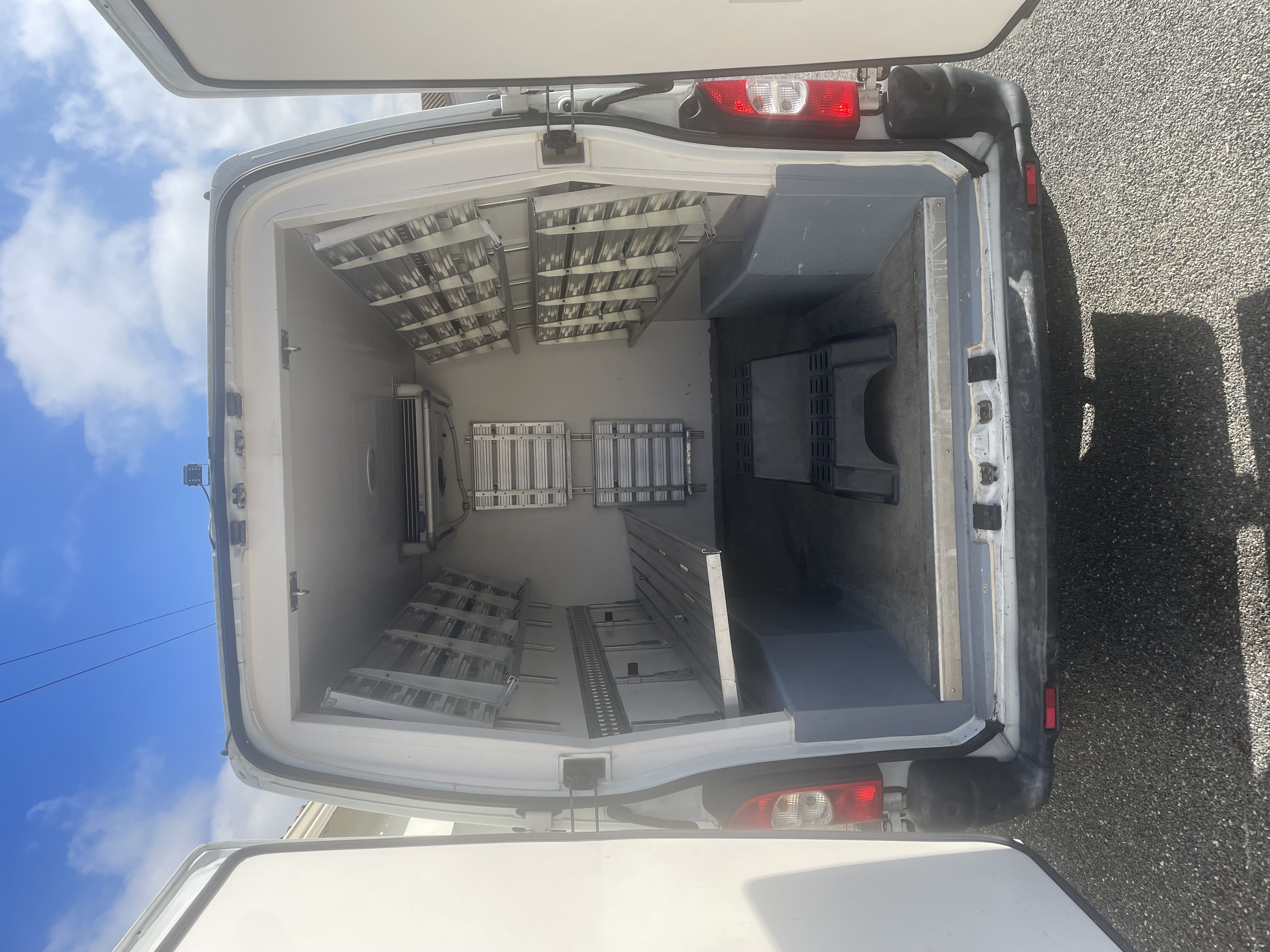 Bonjour à tous suite à un départ à l'étranger .
Je mais en vente mon activité traiteur Avec site en activité très bien référencé Et  un faible coût dans l’année !!

Camion réfrigérée master avec 82000 km froid positif 3 degrés et froid négatif jusqu’à -25 degrés Révisé et carnet d'entretien aucun frais à prévoir Tout le matériel du laboratoire Ainsi que différentes rôtissoires Étuve chaude,chapiteau,fontaine,poêlon
Plancha,tout le matériel pour bien travailler et installer différents stands 
Et bien d’autre matériel également !!!

Le prix reste correct pour tout ce qu’il y a en Matériel et le nom de l’entreprise bien positionné avec une moyenne de 4,8 /5 
Des devis sont déjà pris et d’autre en cours
Plus de photo sur demande Pour une prise de rendez-vous et venir voir le matériel ,premier contact par mail
willy.guillet81@gmail.com
Merci !