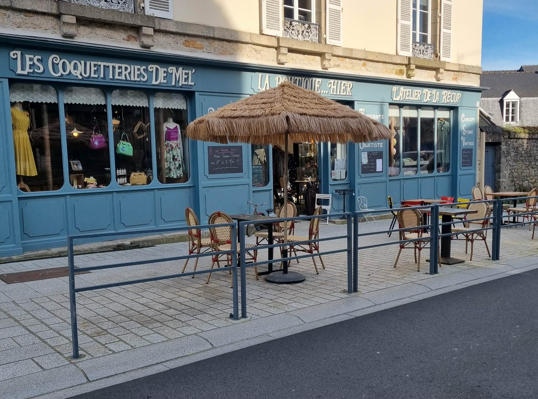 EMPLACEMENT N°1
À vendre, boutique de charme et atypique, idéalement située en plein centre-ville, entre le Château et la place du Martray, dans une rue passante à forte visibilité.
Ce local est parfait pour un entrepreneur souhaitant créer un lieu unique et développer un concept original dans un environnement dynamique!

-LE LOCAL
Surface d'environ 80m2, très bien agencée en plusieurs espaces modulables.
Très bon état général
Aucun travaux à prévoir
WC+point d'eau
Accès PMR
Parking à proximité

-EMPLACEMENT & VISIBILITE
Emplacement premier choix en centre-ville
Rue commerçante avec bon flux piéton
Vitrine d'angle de 17m linéaires
Excellente visibilité et fort impact commercial

-EXTERIEUR
Possibilité de location de terrasse semestrielle ou annuelle

-INFORMATIONS COMMERCIALES
Bail 3/6/9 en cours
Loyer attractif
Licence III+ licence Petit Restaurant
Possibilité éventuelle d'achat murs RDC également (mise en relation avec le propriétaire)

-ACTIVITES POSSIBLES
Local idéal pour de nombreux concepts:
Concept store
Salon de thé/ Bar à vin
Prêt-à-porter
Brocante/dépôt-vente
Fleuriste
Boutique de créateur
Epicerie fine
Boutique de souvenirs
Showroom/espace évènementiel
Chausseur
Onglerie
Librairie
Assurance
Parfumerie
Franchise acceptée...

-PRIX DE VENTE
49 500€

-INFOS COMPLEMENTAIRES
Local offrant un fort potentiel de développement, idéal pour un projet original dans un emplacement stratégique.
Pour toute information complémentaire, visite ou photos supplémentaires, merci de me contacter en message privé.