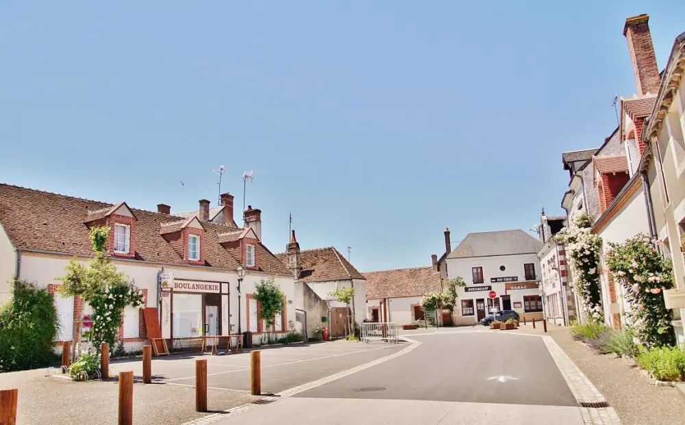 La commune de Gy-en-Sologne recherche un boulanger / une boulangère 🥖❤️

Située au cœur de la Sologne, la commune de Gy-en-Sologne (41230), charmant village de moins de 500 habitants, recherche un professionnel pour relancer son activité boulangère.

Le village dispose d’une école primaire, d’un restaurant, de plusieurs associations dynamiques et d’une population attachée à la vie locale.

Un local commercial avec logement attenant, propriété de la mairie, est disponible Place de l’Église, au centre du village. Le matériel nécessaire est également mis à disposition.

Profil recherché :
Professionnel motivé, sérieux et passionné par le métier, souhaitant s’impliquer dans la vie du village.

Envoyez votre candidature à :
Mairie de Gy-en-Sologne
3 rue de la Croix Saint-André
41230 Gy-en-Sologne ✉️