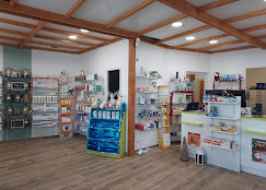 Belle pharmacie dans une citadelle Vauban dans un village touristique (Unesco) à 1600 d'altitudes, en face des stations de skis,  avec un confort de vie exemplaire.
On recherche repreneur, avec le projet d'un centre médical .
La pharmacie est fermée depuis 6 mois donc plus que 6 mois pour la réouverture.
Le Maire et son équipe vous réserve un très bon accueil.
Je reste à votre disposition pour ample renseignements.

M. le Maire .