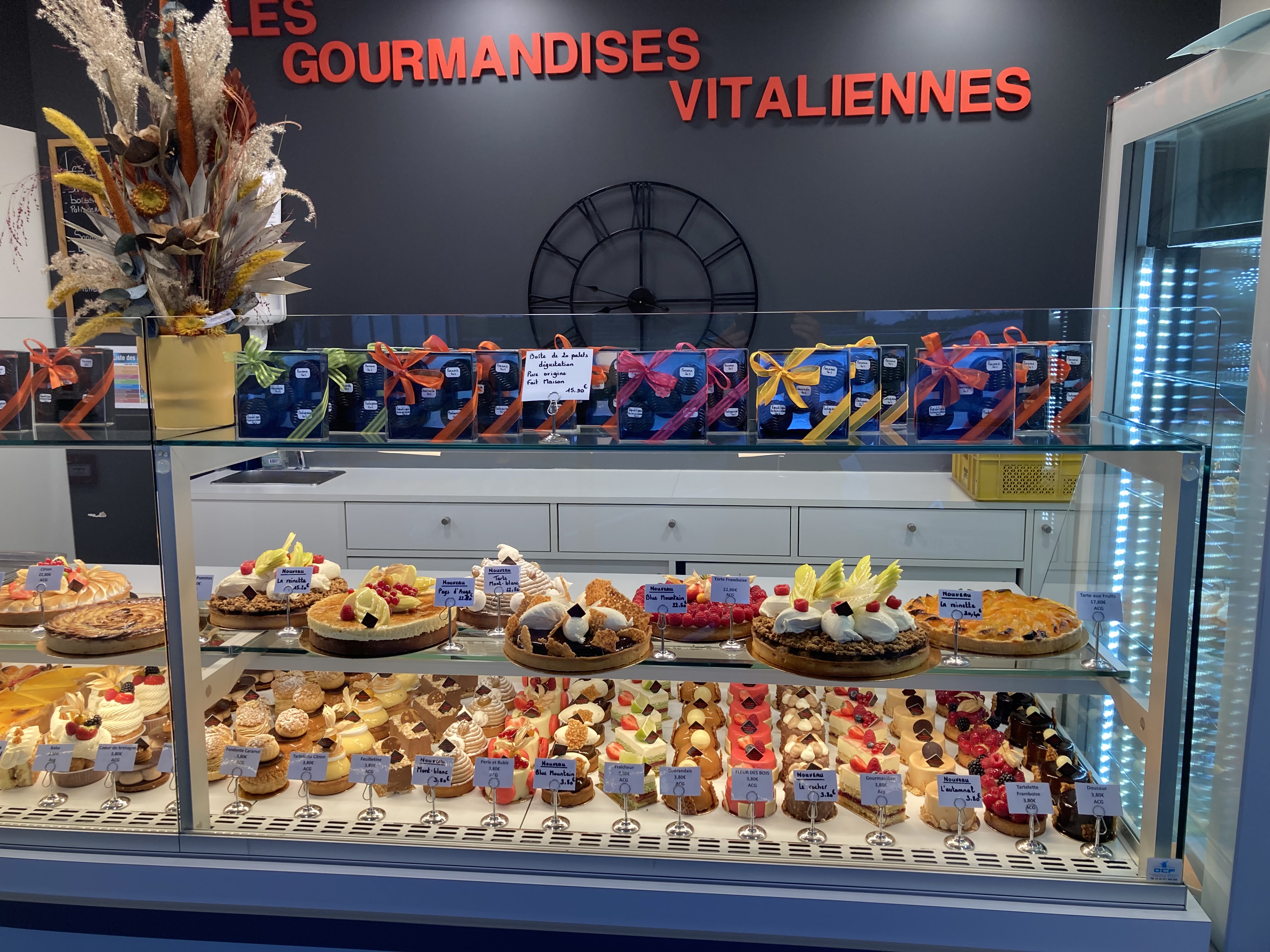 Boulangerie pâtisserie dans commune de 2800 habitants au centre du pôle commercial création de 2016 matériel parfait état surface de ventes 38 m 3laboratoires bien séparés appartement de 90 m chiffre d’affaires 525000