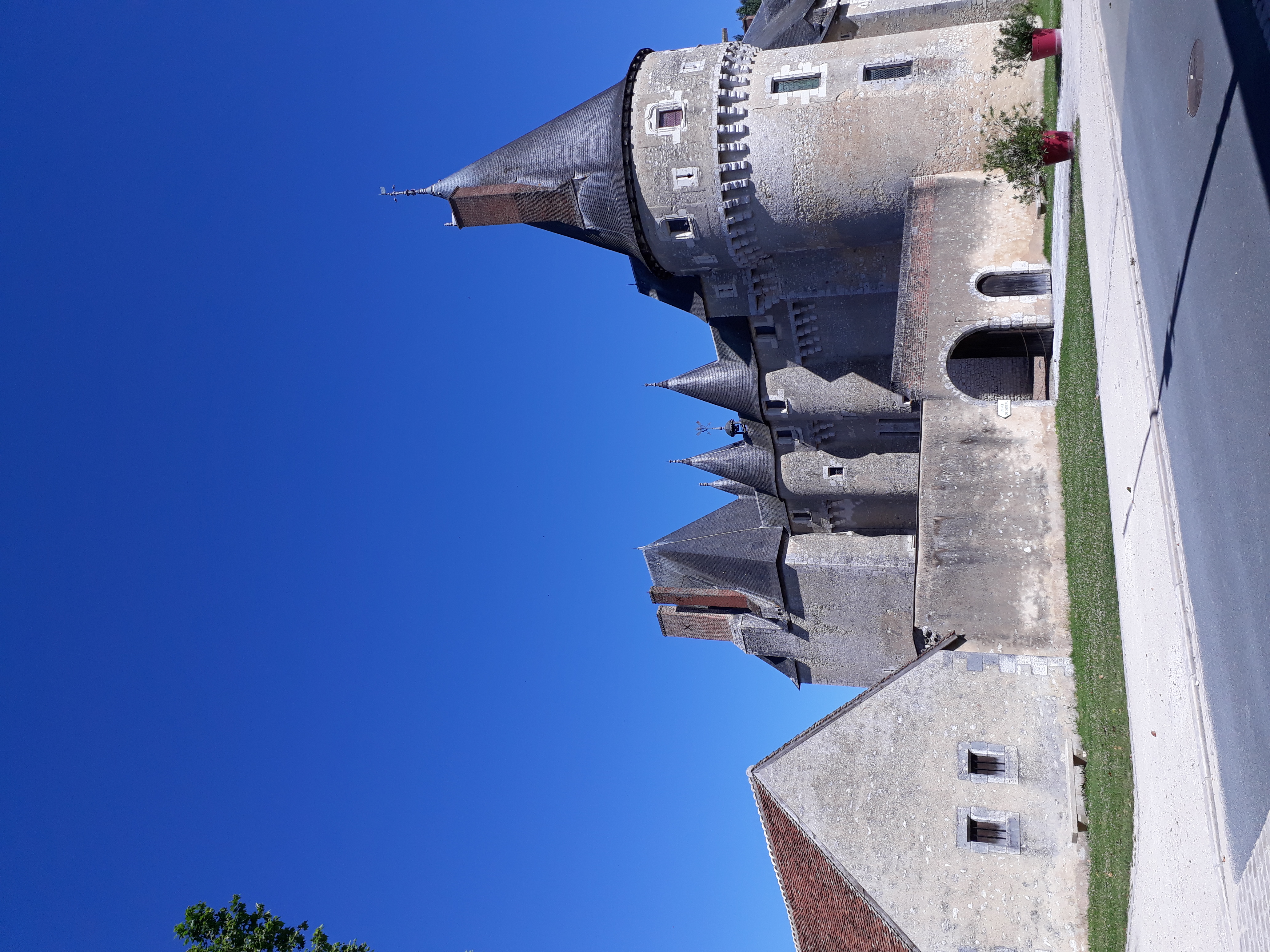 a vendre pharmacie dans bourg touristique , commerces, industries, artisans