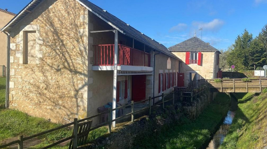 Café - Restaurant - Logement