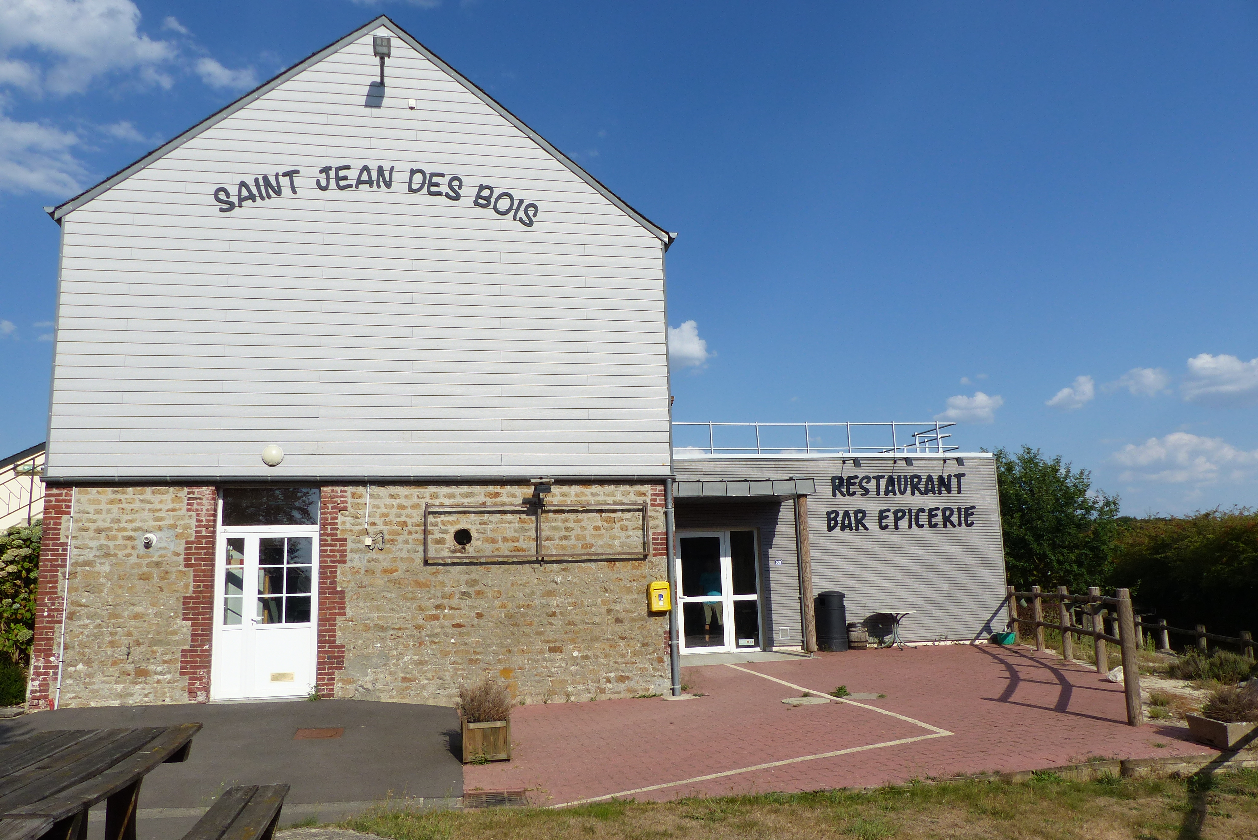 A saisir  _  Recherche gérant : Epicerie - Bar - Restaurant au coeur du Bocage Normand