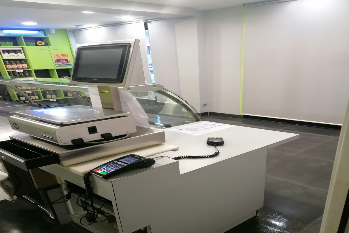 Fond de commerce
Magasin de vente avec laboratoire derrière pour les préparations et les cuissons ainsi que chambre froide pour le stockage