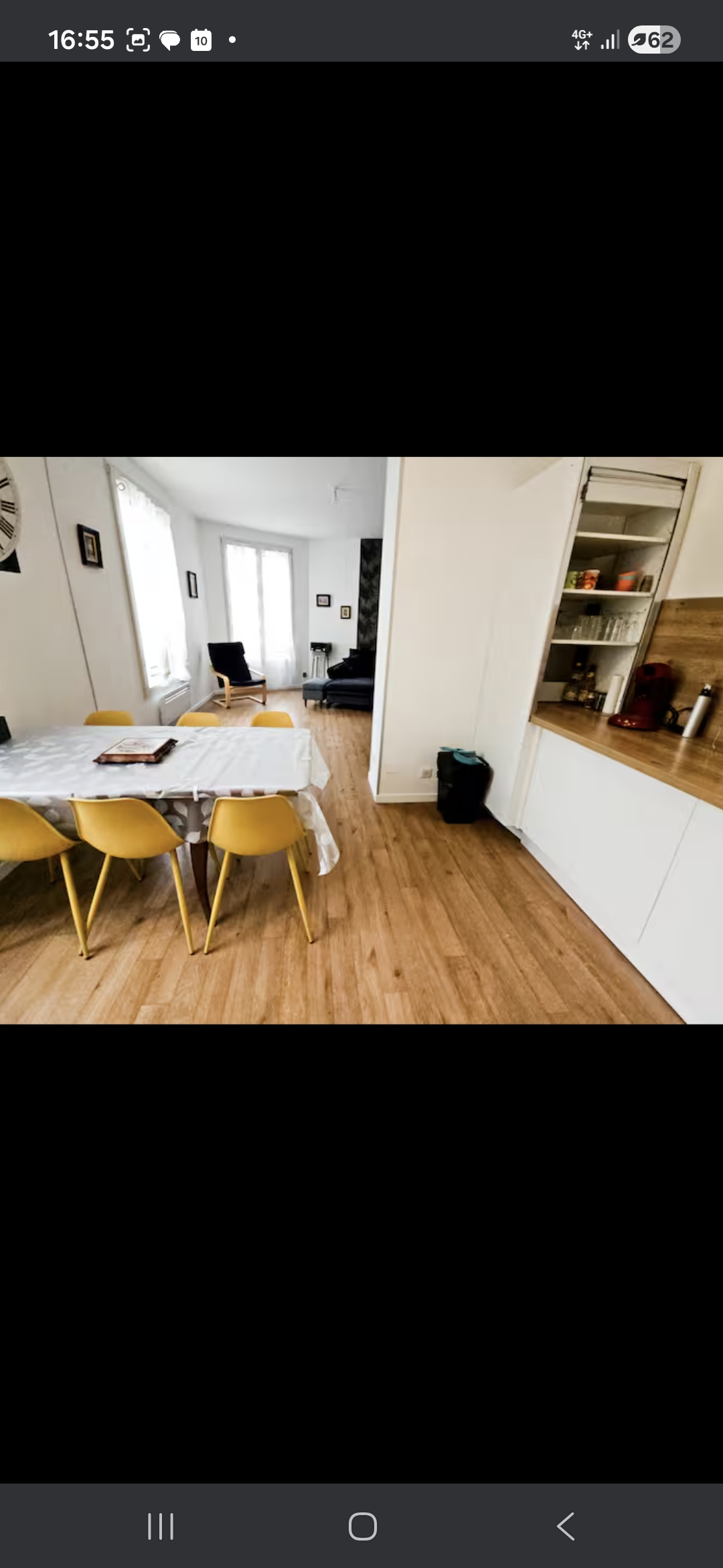 FONDS DE COMMERCE : BAR/TABAC/PMU/FDJ/BOUTIQUE   surface 174 m2.

     Dans un village dynamique avec de nombreux commerces à 10 minutes de Reims.

Clientèle fidèle!

Emplacement stratégique dans une zone très passante avec parking!

Deux grandes terrasses aménagées et ensoleillées sont un réel atout pour développer une activité de petite restauration (snacking, planches apéritives...)

Fort potentiel et chiffre d'affaire en constante progression.

Etablissement entièrement rénové dans un esprit chaleureux et cocooning!
Le PLUS à l'étage, un grand appartement lumineux et spacieux de 90 m2, rénové et moderne!
Exploité actuellement en AIRBNB, générant un revenu complémentaire mais pouvant servir d'appartement de fonction.