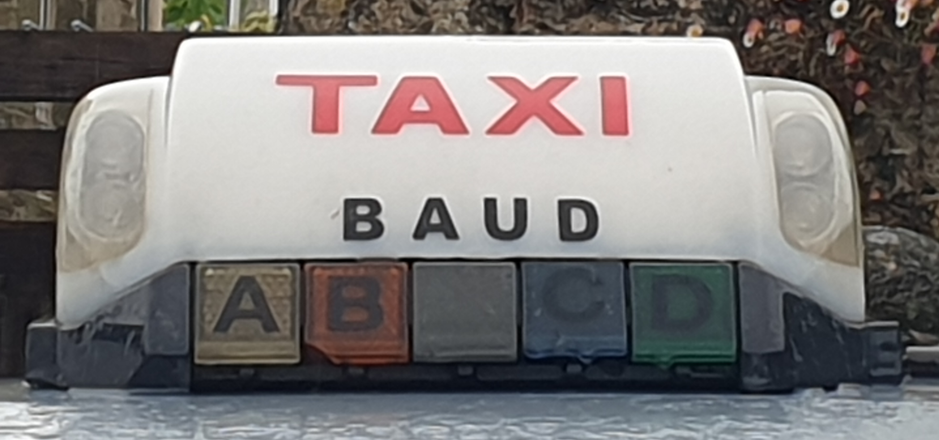 Vous rêvez de reprendre une activité solide, reconnue et parfaitement implantée en Bretagne ?

Cette société de taxis conventionnés, créée en 1988, cherche aujourd’hui son repreneur.
📍 Localisation stratégique : cœur du Morbihan, zone à fort potentiel
🚕 3 taxis conventionnés
🚗 3 véhicules récents (Mercedes GLA), parfaitement entretenus
👥 2 salariées expérimentées et autonomes
🤝 Clientèle fidèle + activité stable et en croissance
💼 Une opportunité rare pour reprendre une entreprise saine, structurée et prête à continuer son développement.
💰 Prix de vente : 200 000 €
(incluant licences, véhicules et personnel)
📩 Intéressé(e) ? Contactez-nous au 06.82.89.51.65 pour plus d’infos.