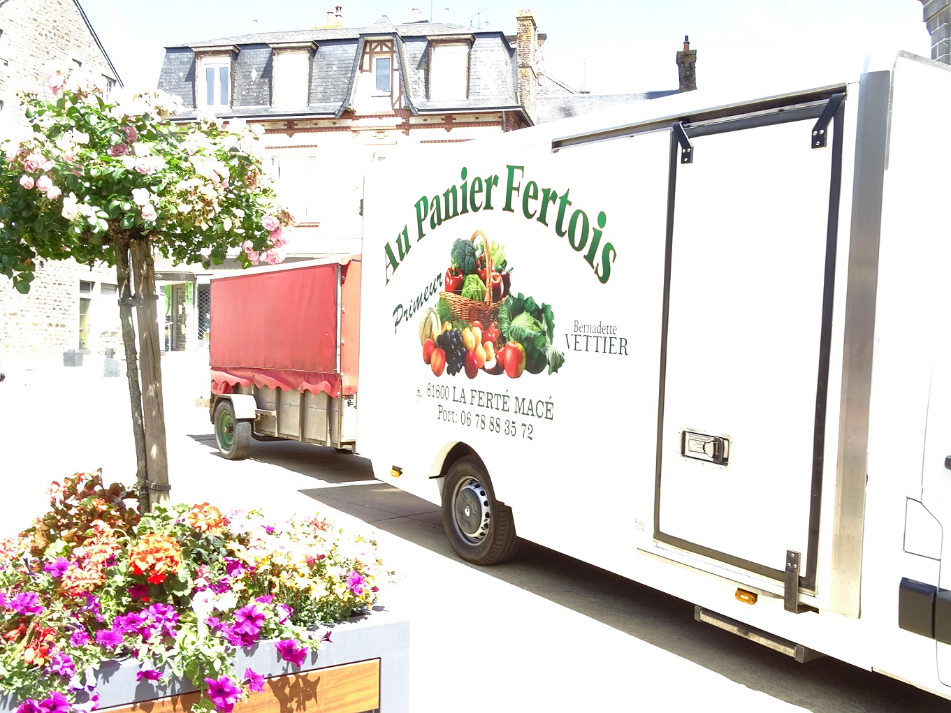 Vente de fruits et légumes sur les marchés ,  5 marchés semaine   Orne et Mayenne. Plus de détails par tel