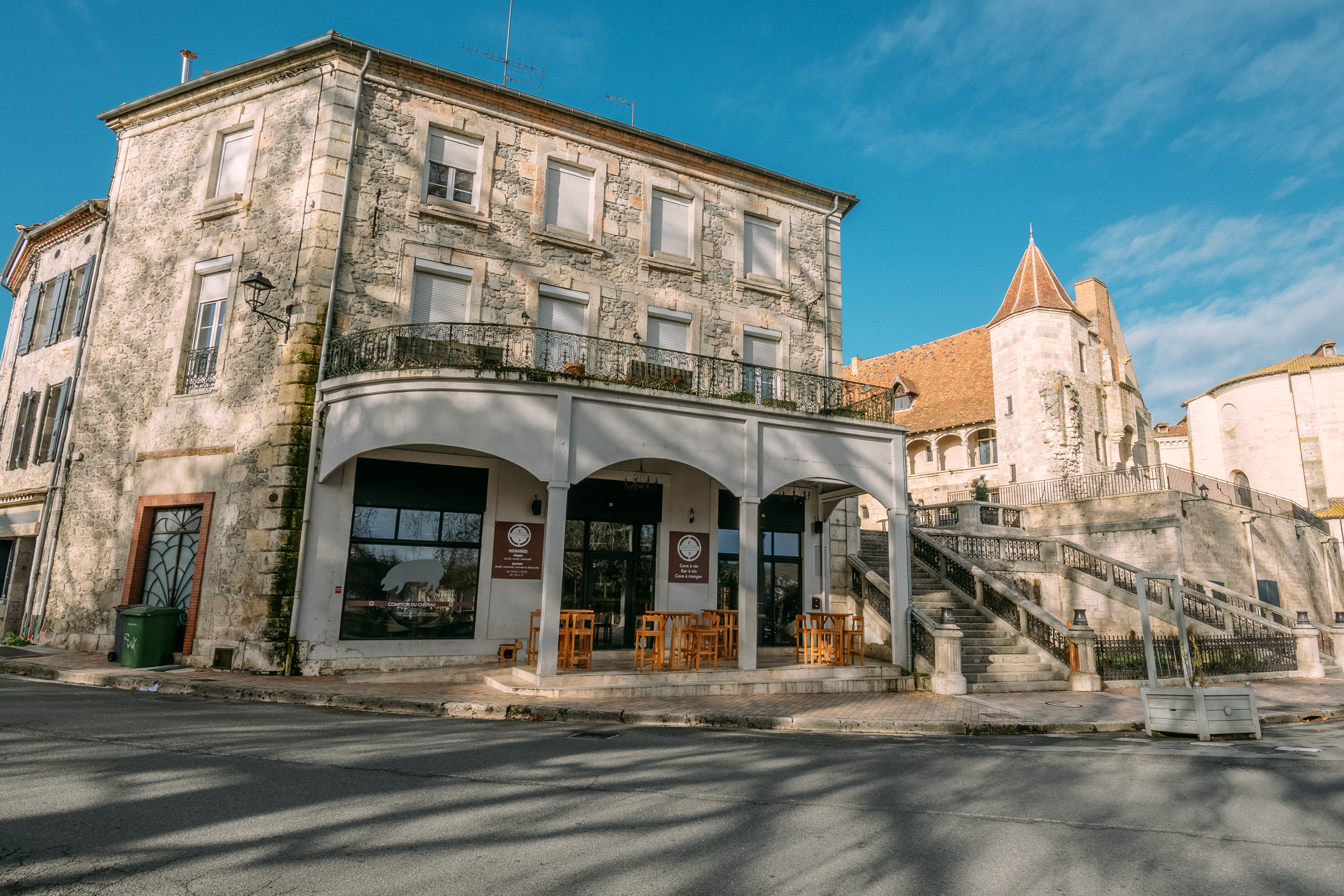restaurant