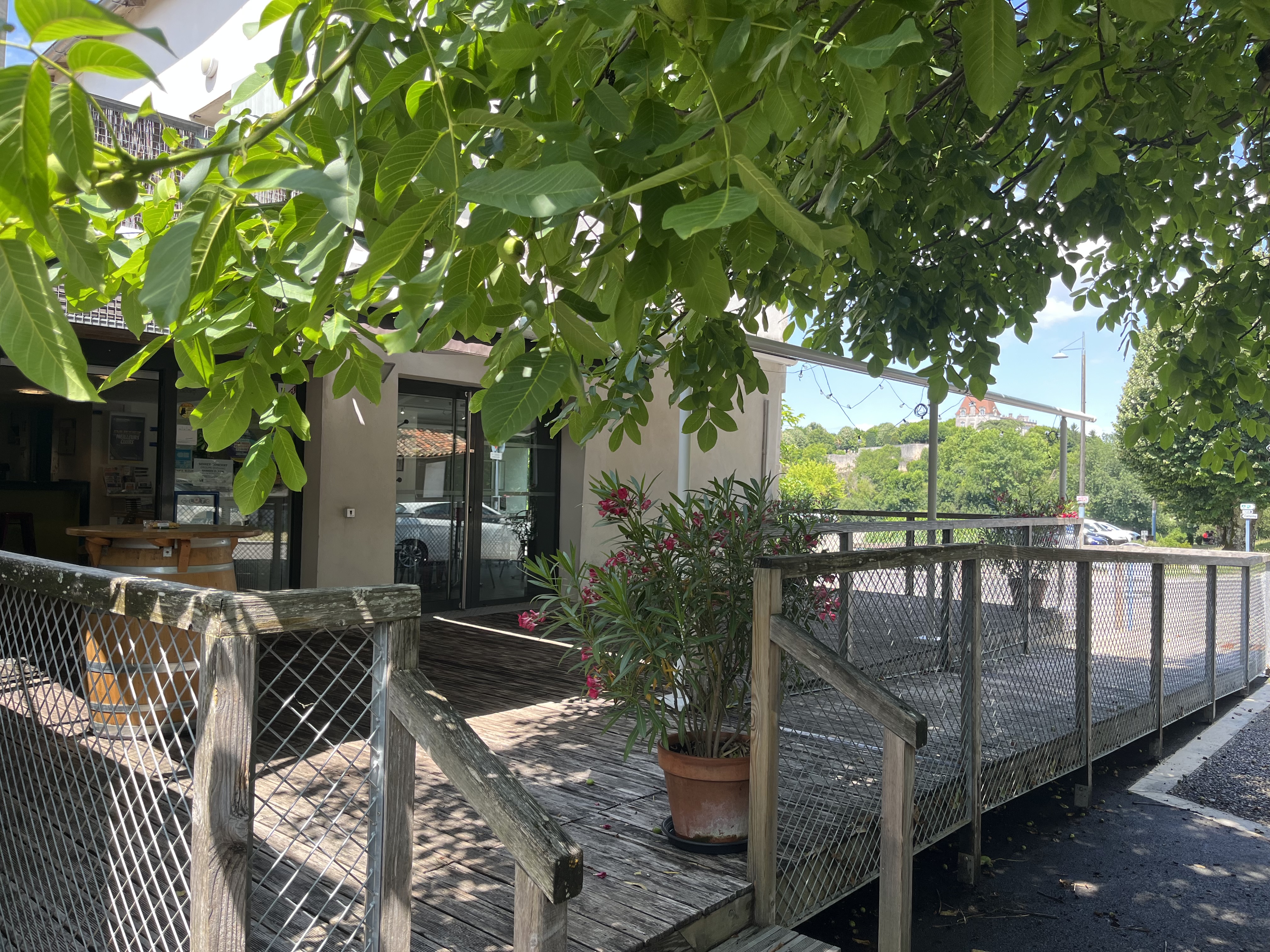 Multiple rural : Bar/Tabac/Restaurant