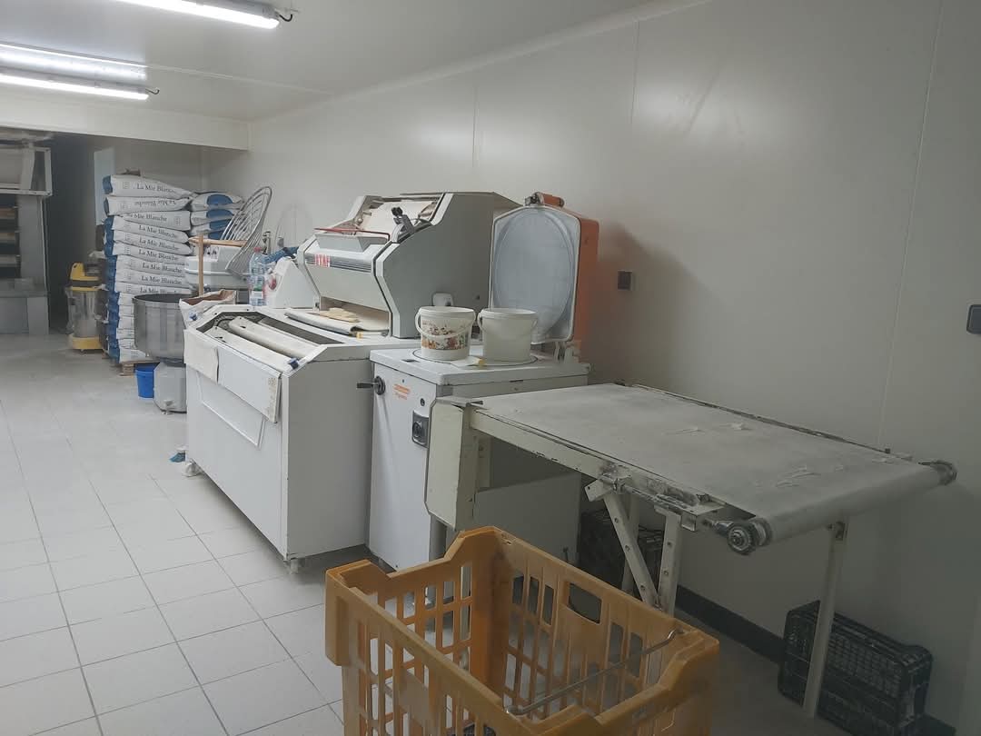 Boulangerie pâtisserie supérette