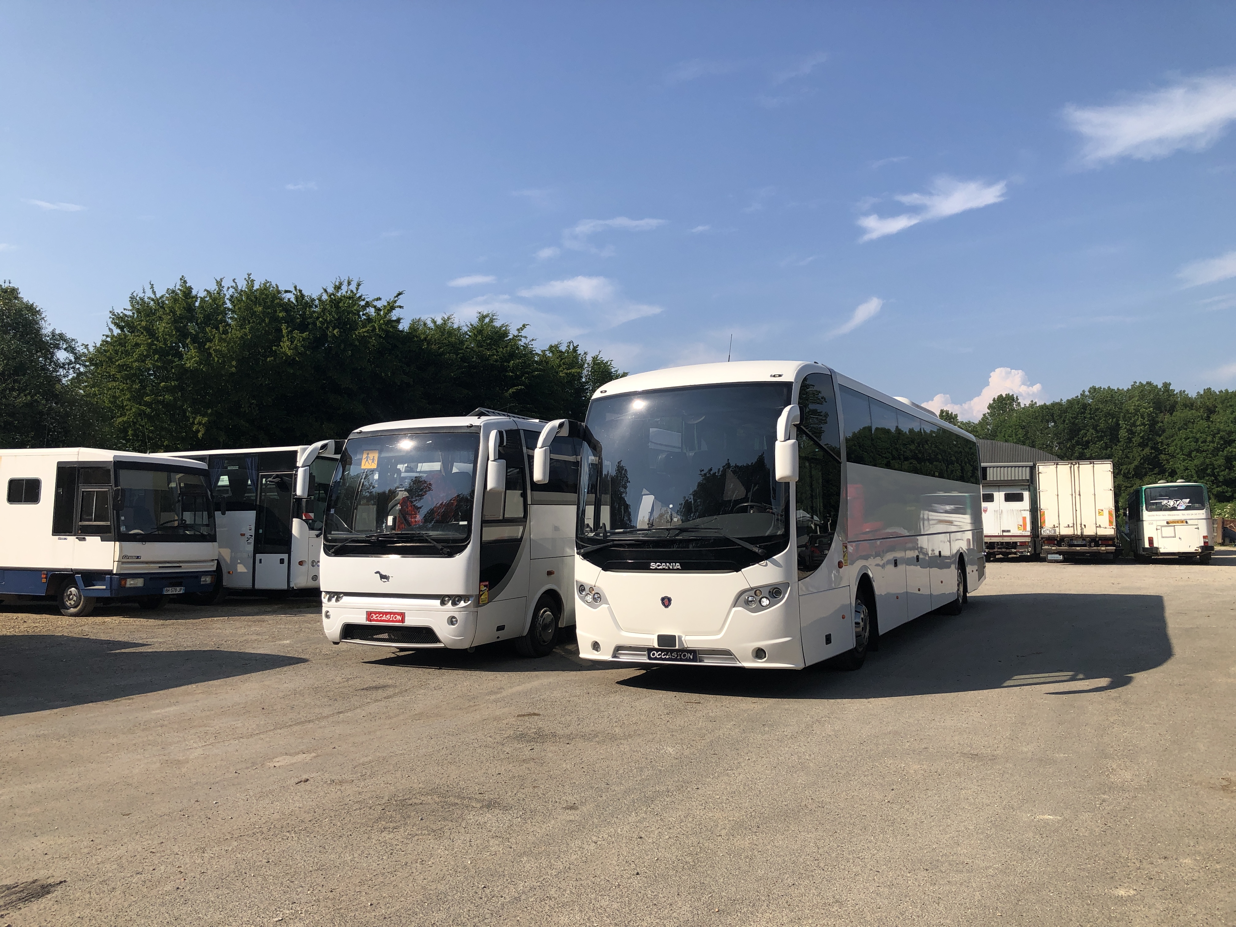 Garage poids lourd et autocars