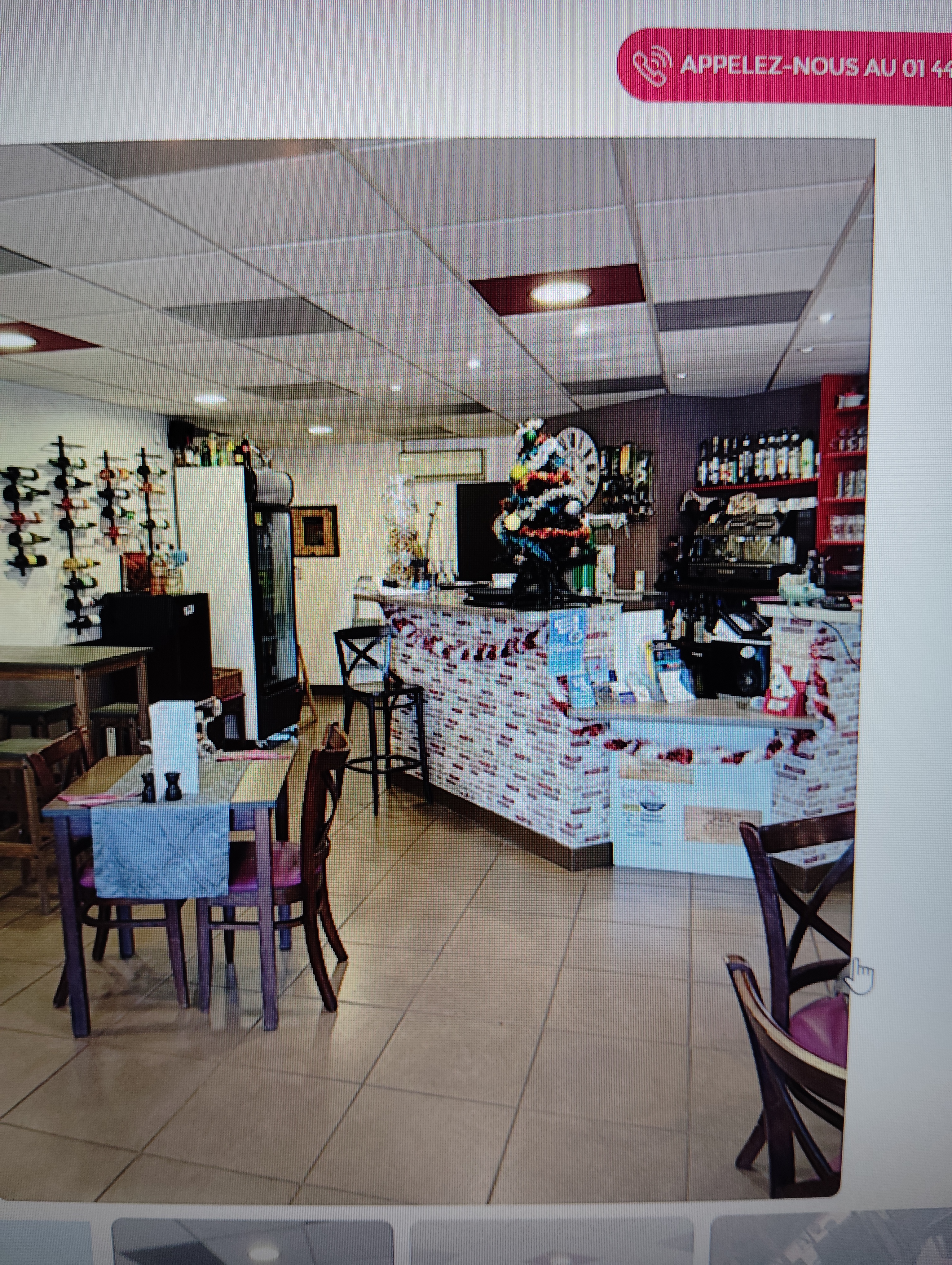 Nous proposons d'acheter le fonds ou de proposer a un couple de restaurateur pour une reprise en location ou comme  salarié dans un premier temps.
Fond de commerce situé sur axe routier fréquenté, entre A63 et Biscarrosse sur la D43 dans le nord des landes. Nous avons une carte de restauration traditionnelle en plus des pizzas
Aire de covoiturage et Gare SNCF. Clientèle locale, grande activité de travailleurs agricole saisonnière de mars à novembre. Bon contact avec les gîtes et chambres d'hôtes alentour. Cuisine locale et pizzéria sur place et à emporter. Terrasse de 35 places, salle de 40 places assises, bar, cuisine, matériel complet aux normes, chambre froide, four à pizza. Aucun travaux à prévoir. Grand parking attenant. Idéal pour couple de restaurateur.
Pour plus de renseignements ( bilan, loyer etc...) me contacter par la messagerie du bon coin ou au téléphone
Possibilité d'acquérir les murs
