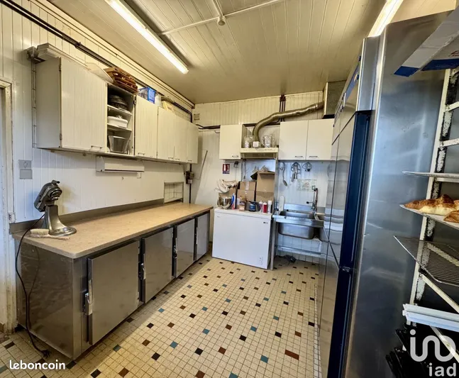 A vendre boulangerie pâtisserie proximité de Saumur plus d info en privé