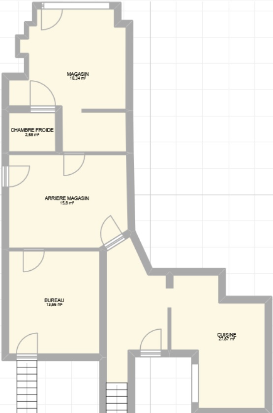Fond de commerce, magasin et bail toute activité commerciale y compris restauration
Belle opportunité à saisir et prix négociable
Rue piétonne et commerçante au pied des stations de l'Oisans (Alpe d'Huez, Deux Alpes)
Zone touristique et nombreux cyclotouristes (Tour de France, Brevet Randonneur des Alpes, Marmotte Grandfondo...)

Bail commercial renouvelé le 1er janvier 2026
Loyer mensuel 929,28€ – emplacement premium entre une boulangerie et une fromagerie
Magasin entièrement rénové en 2021
Vérification périodique extincteurs et normes électriques à jour
Livraison à l'arrière du magasin possible
Garage avec porte automatique

300m² aménageable
Appartement 2 chambres, 1 salle de bain, 1 salon - 40m²
Magasin, arrière magasin et bureau – 40 m²
Cuisine professionnelle équipée (Four mixte, marmite gaz, tour réfrigérée, table de cuisson, cellule de refroidissement, plaque coup de feu, bac à graisse, friteuse)-19m²
Laboratoire froid (poussoir, hachoir, cutter, scie ruban, mélangeur, machine sous vide) – 40m²
2 chambres froides
Une cour/terrasse extérieure 
Une grande cave
Une terrasse extérieure