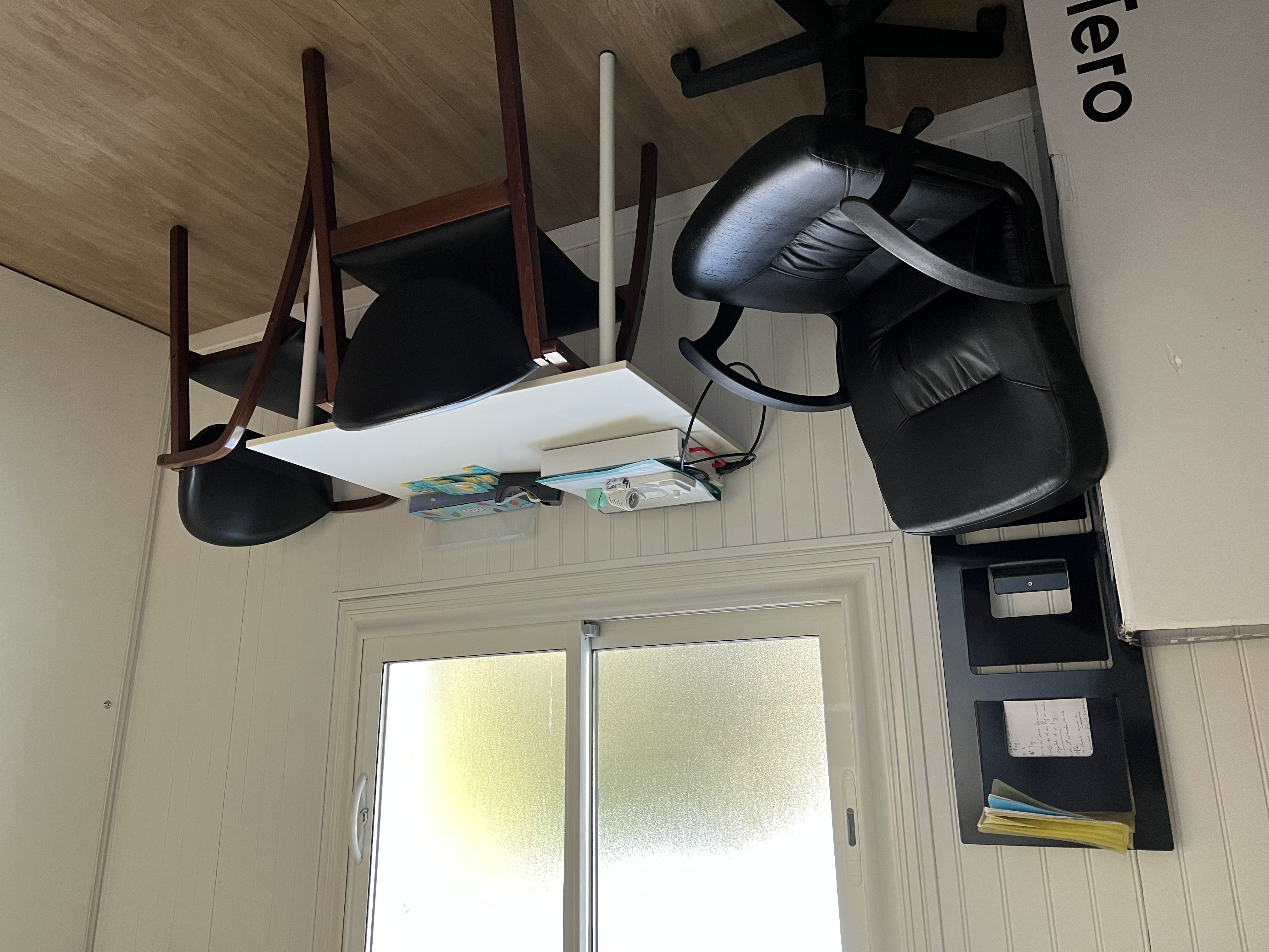 Proche de Montauban et à 45 minutes de Toulouse, pourquoi ne pas profiter d’une aide à l’installation pour venir dans un village tranquille du 82.
Tintinophile cède cabinet dentaire à Albias, très bien équipé et avec une super assistante qui vous facilitera grandement la reprise. Charges faibles. Parking réservé.  Cessation d’activité est prévue en octobre.  
Vous pouvez me contacter par message ou à l’adresse mail : cabdentdrprevost@gmail.com