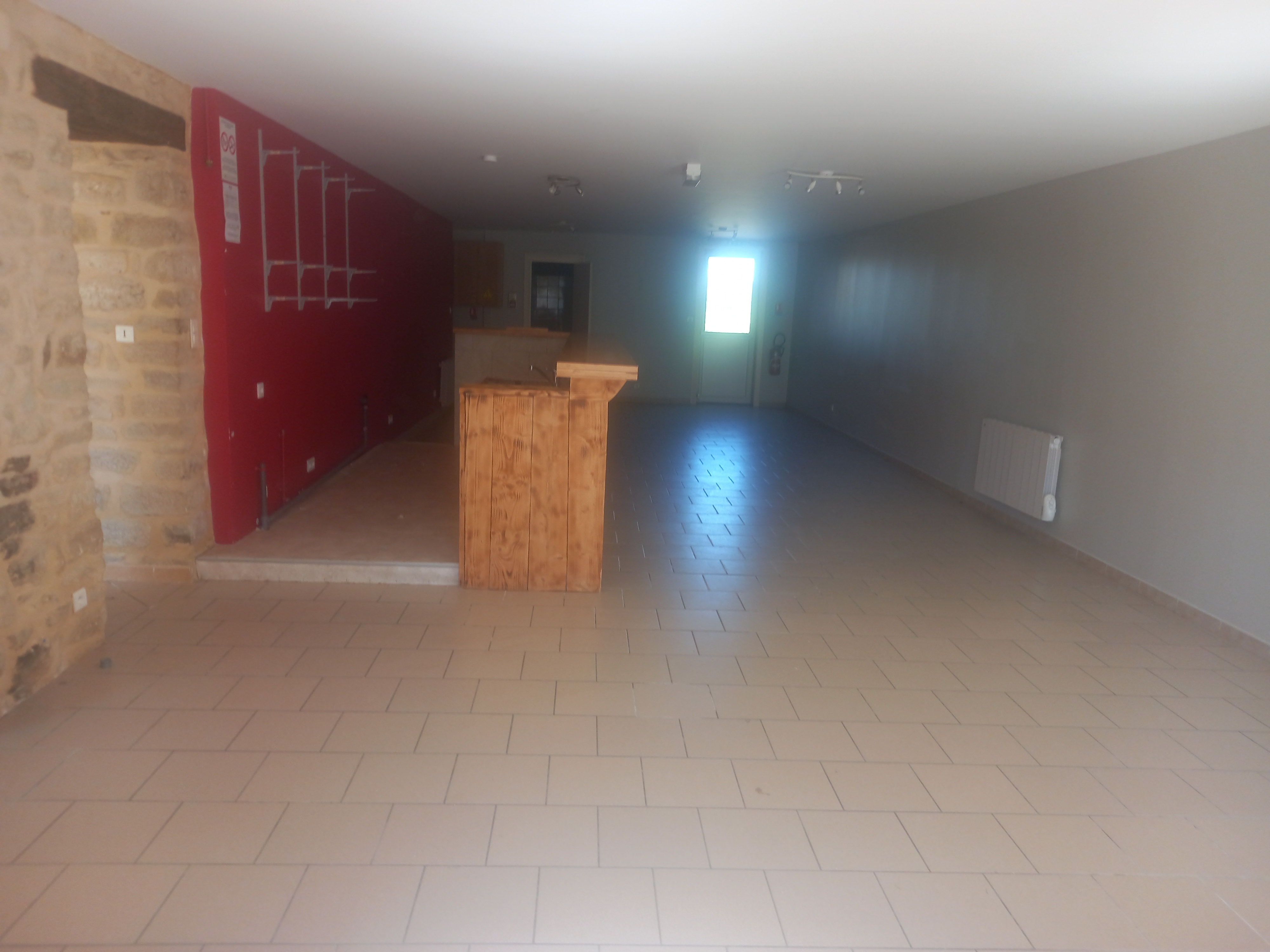 Appel à candidature à porteur de projet pour l'installation d'un commerce multiservices, restauration bar, petite épicerie à LANDERROUAT;
Les repreneurs devront justifier des qualifications nécessaires à l'exercice 
Local en location vide
Dépôt de candidature : les candidatures devront être déposée à la mairie 3 rue de l'Ecole 33790 LANDERROUAT ou par mail : mairie@landerrouat.fr
Les candidatures seront présentées sous forme de dossier incluant les motivations à l'installation sur le territoire
Le dossier d'appel à candidatures est consultable en mairie ou peut être envoyé par mail sur demande.
Date limite de réception des candidatures : 25 juin 2023